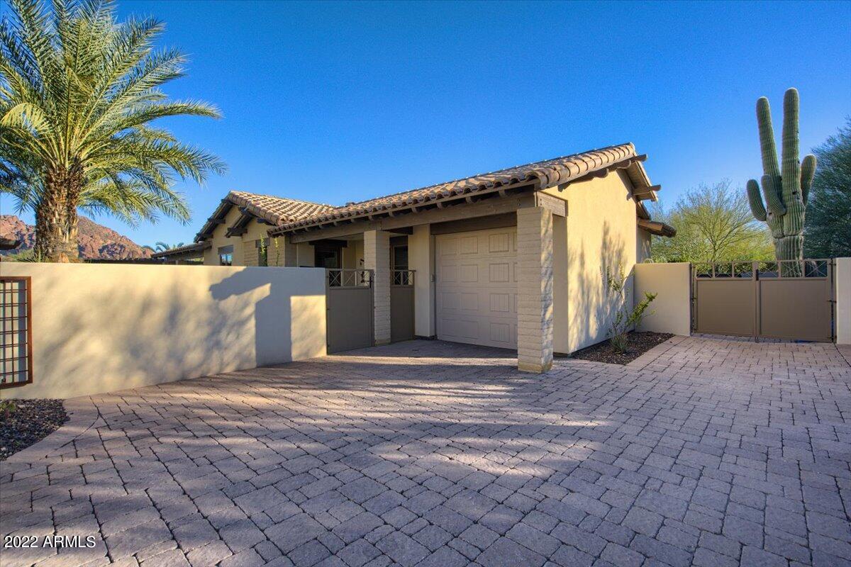 Arroyo Heights - Residential