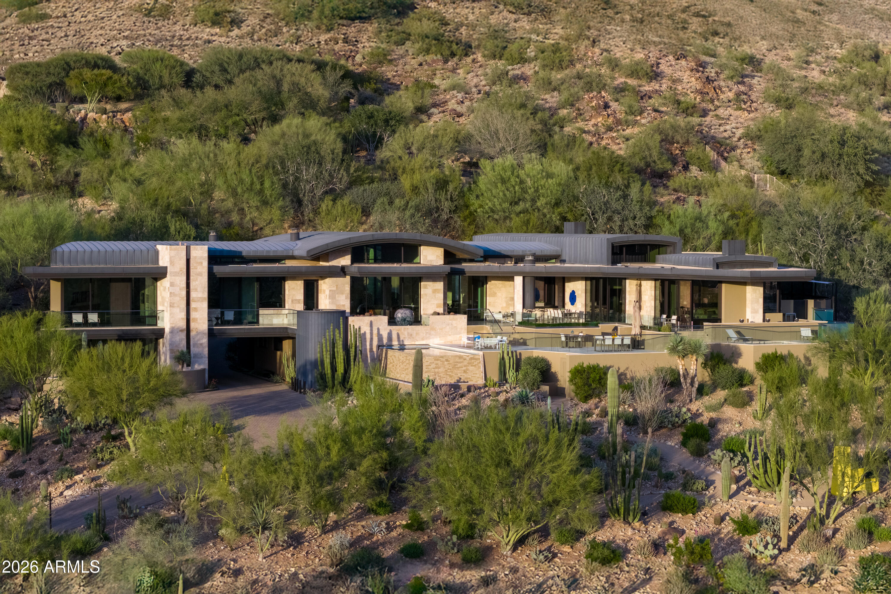 PARADISE VALLEY ESTATES - Residential