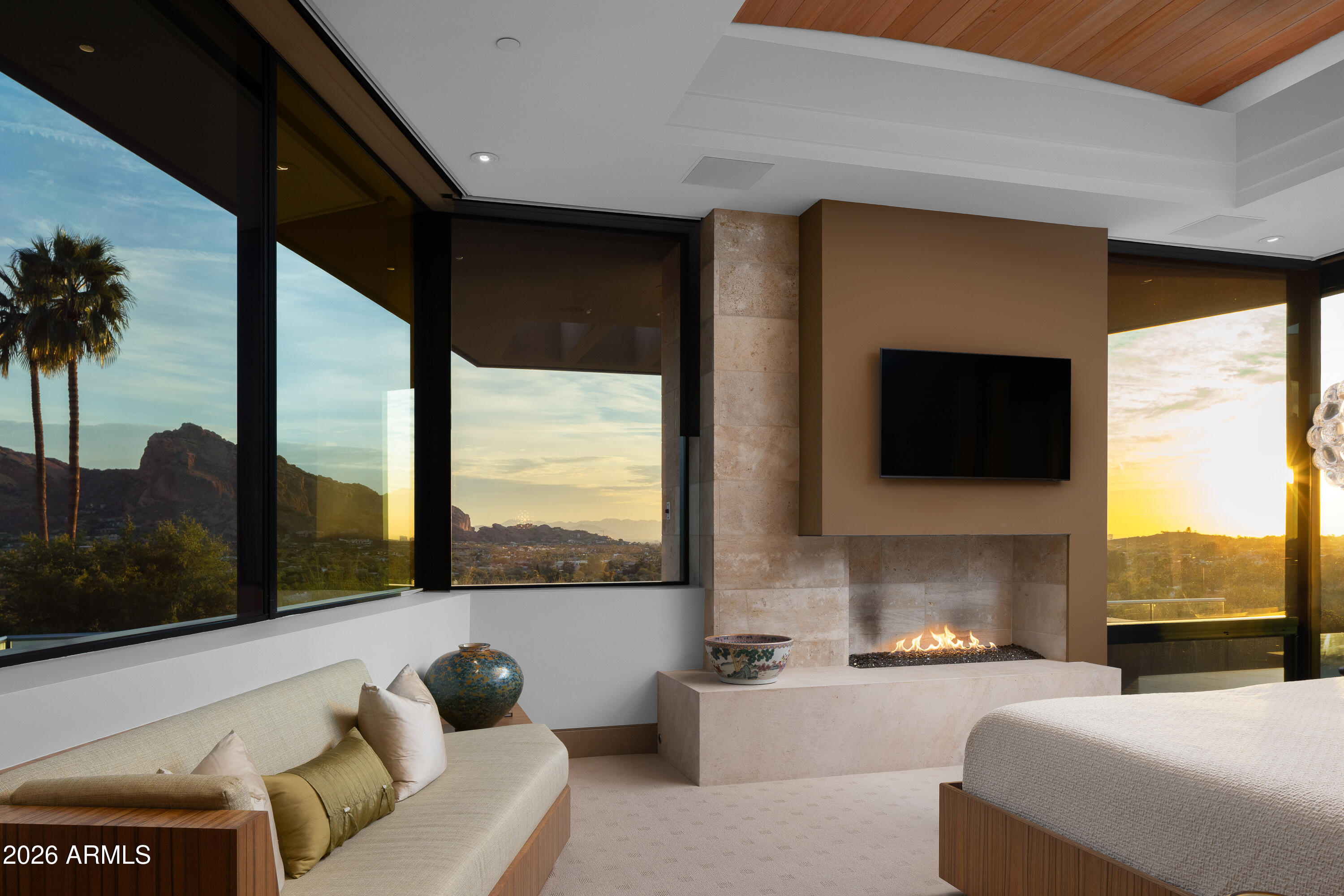 PARADISE VALLEY ESTATES - Residential