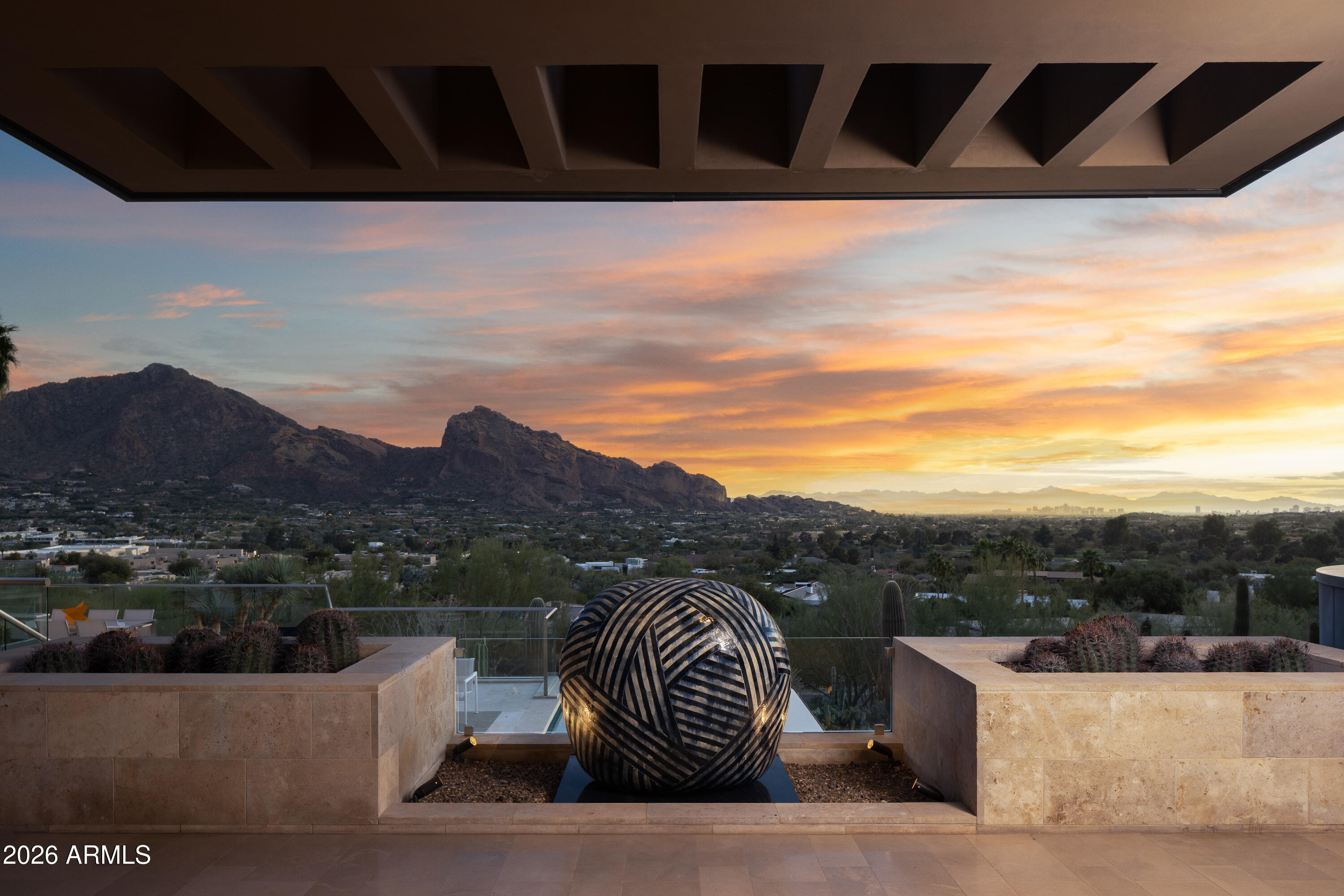 PARADISE VALLEY ESTATES - Residential