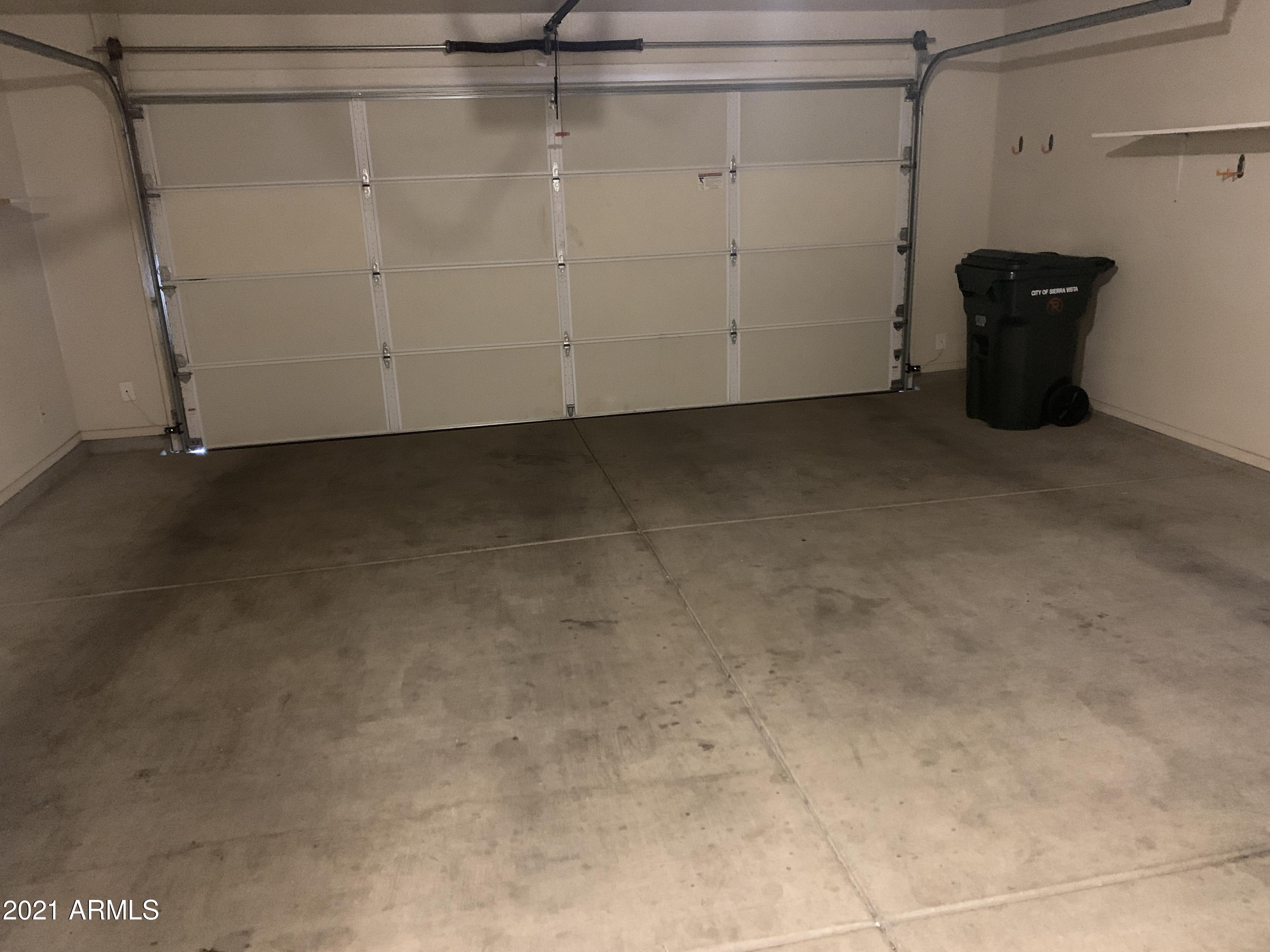 HOLIDAY AT PUEBLO DEL SOL PHASE 3 AMD - Residential Lease
