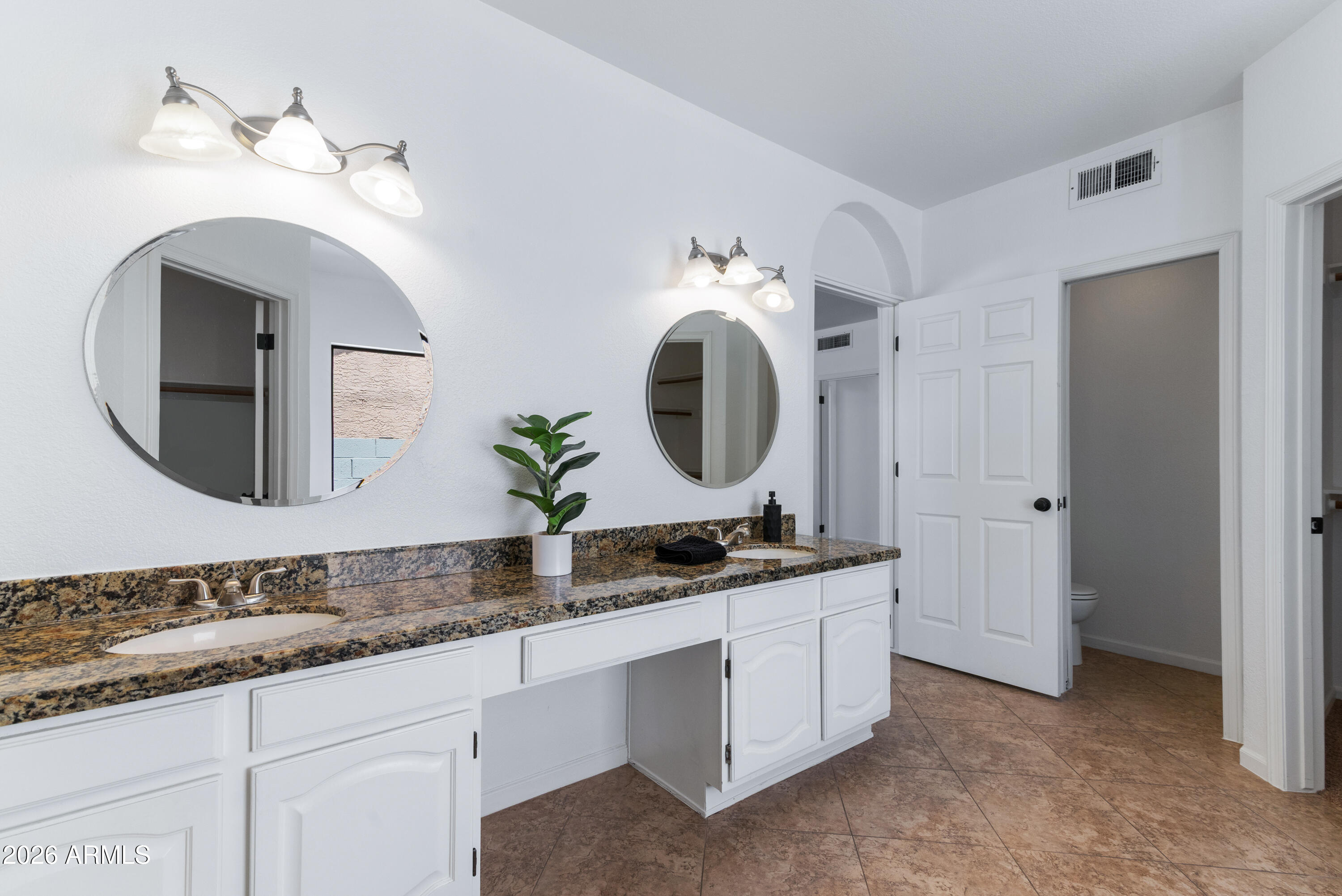 WINDHAVEN UNIT 2 AMD LOT 1-71 - Residential