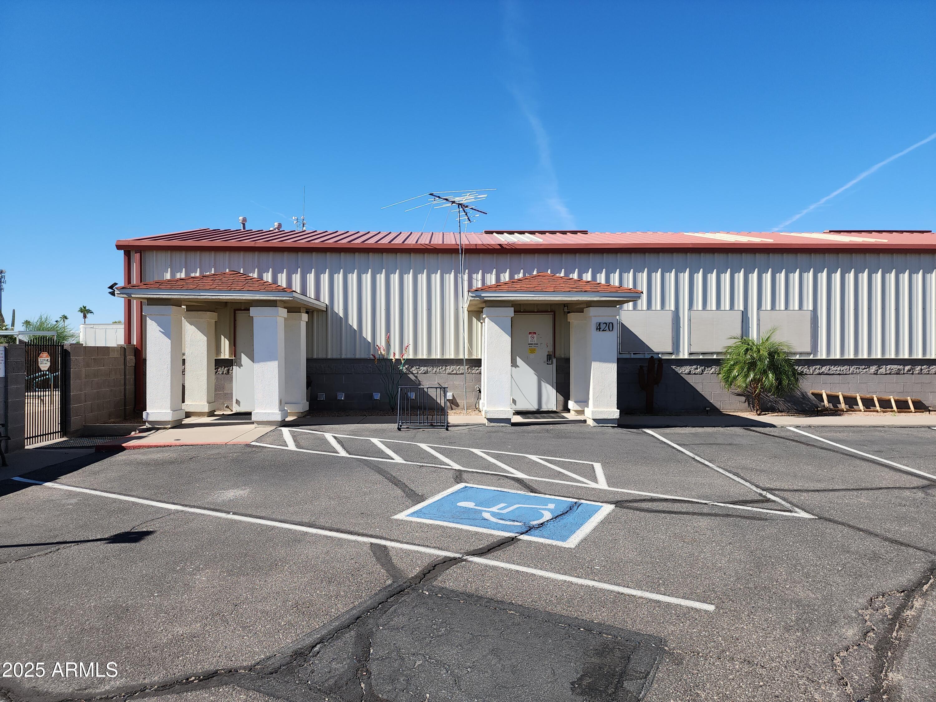TIERRA DEL SOL RV RESORT - Land