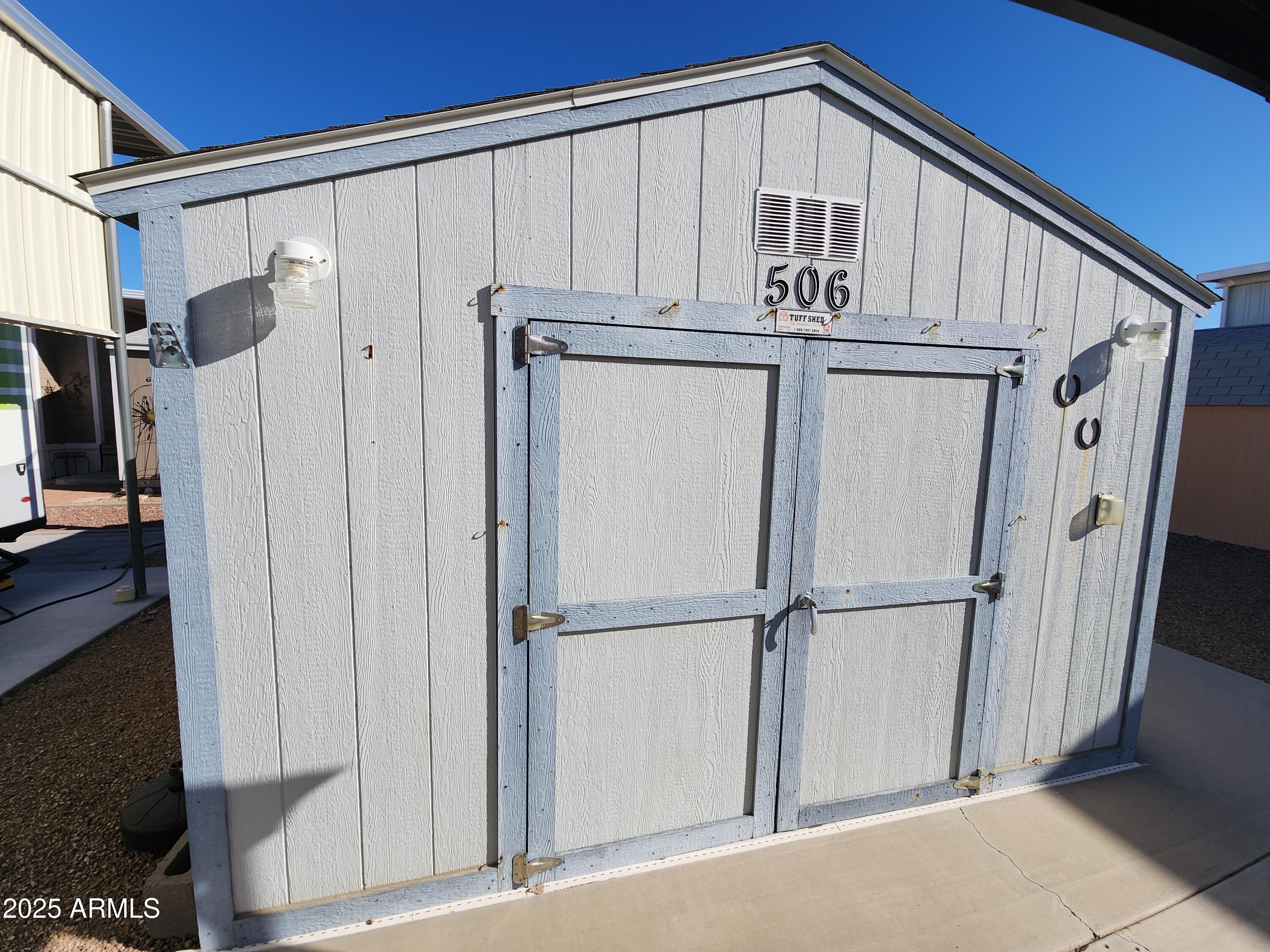 TIERRA DEL SOL RV RESORT - Land