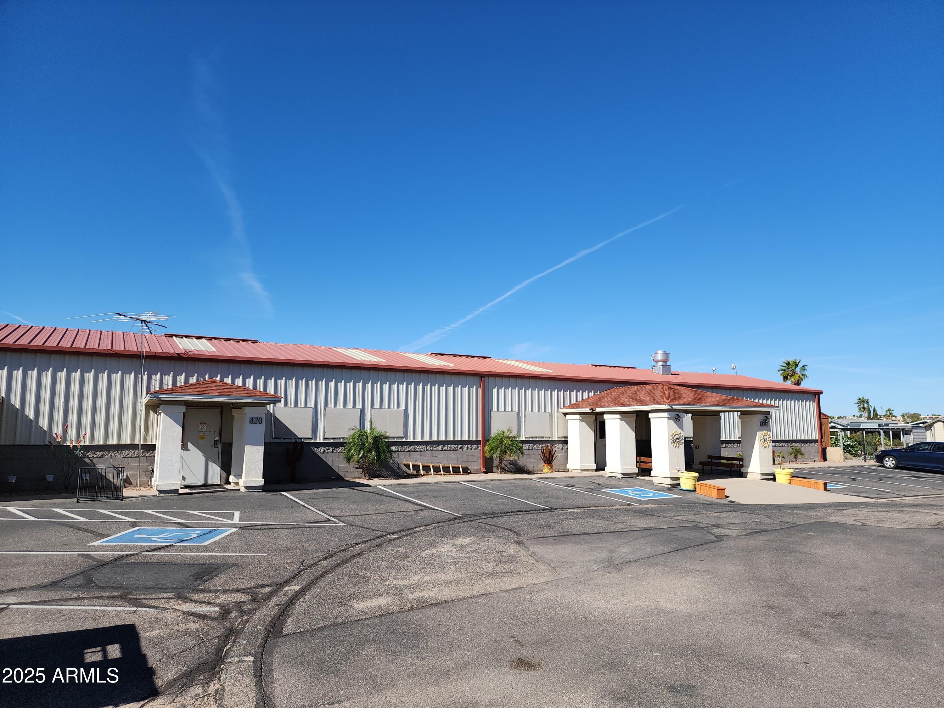 TIERRA DEL SOL RV RESORT - Land