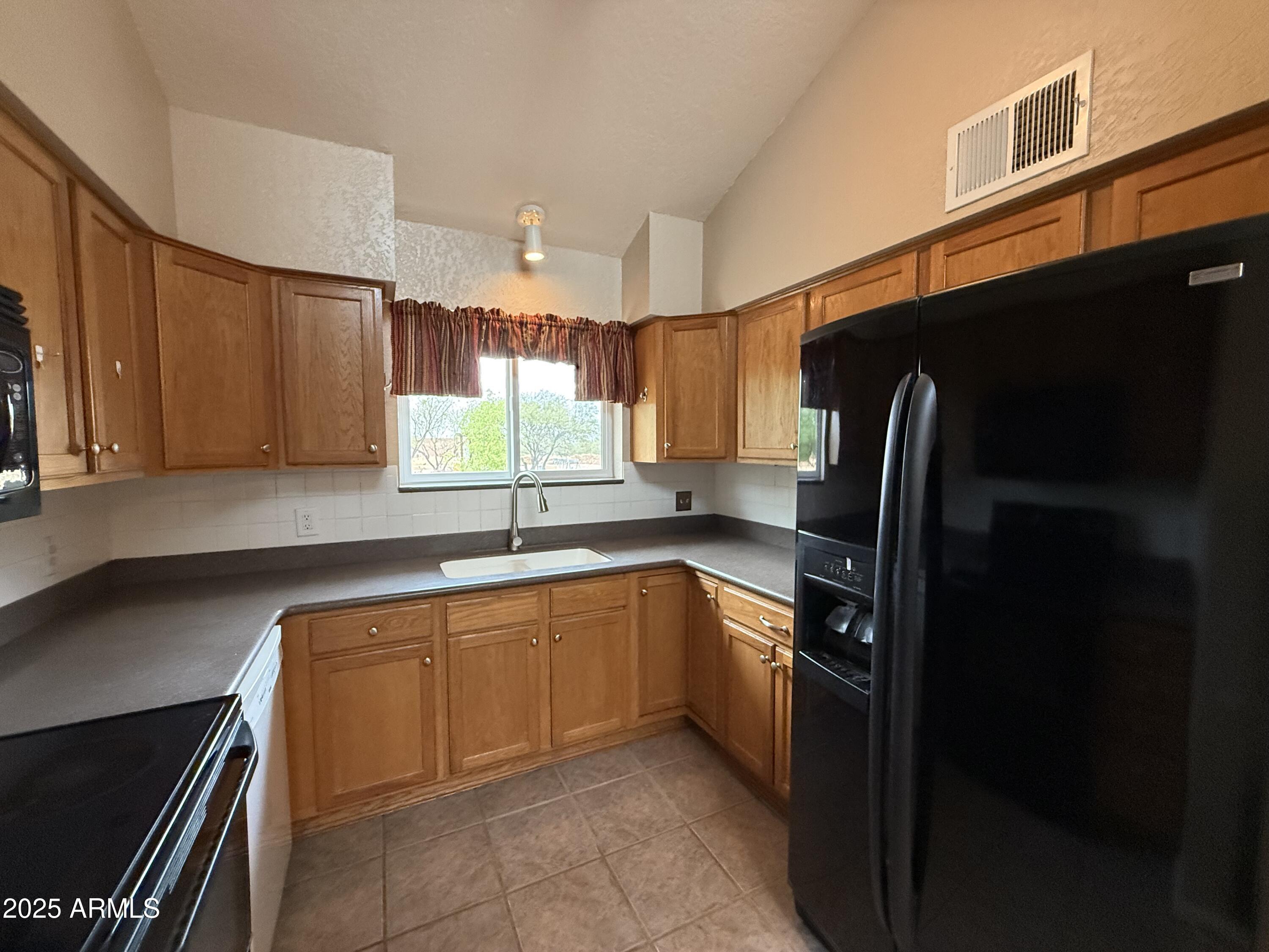 SIERRA VISTA ESTATES 3 - Residential