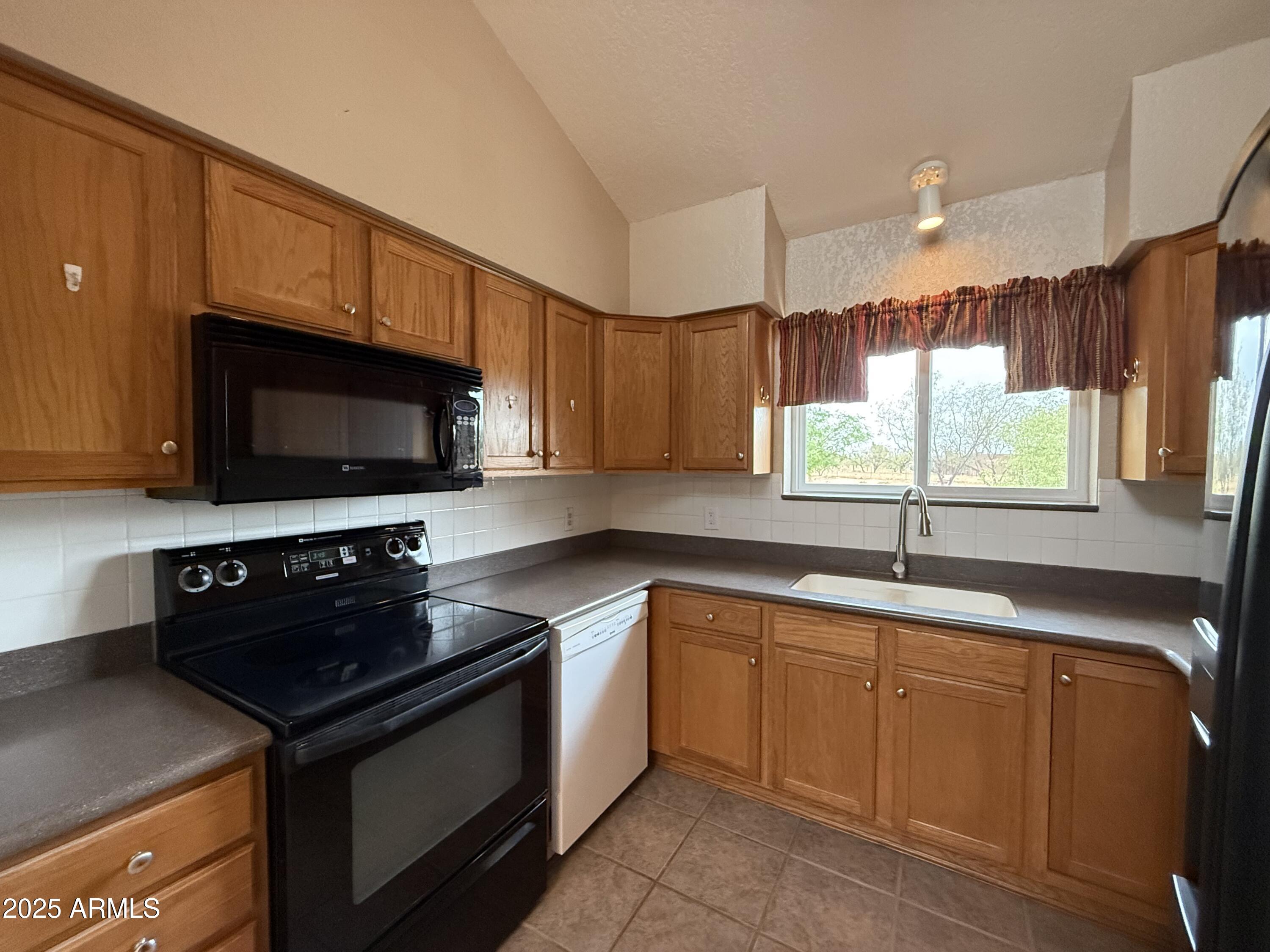 SIERRA VISTA ESTATES 3 - Residential