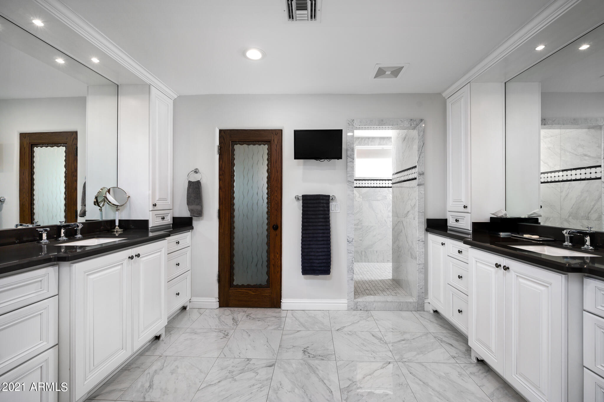 ARCADIA BLK 20 - Residential