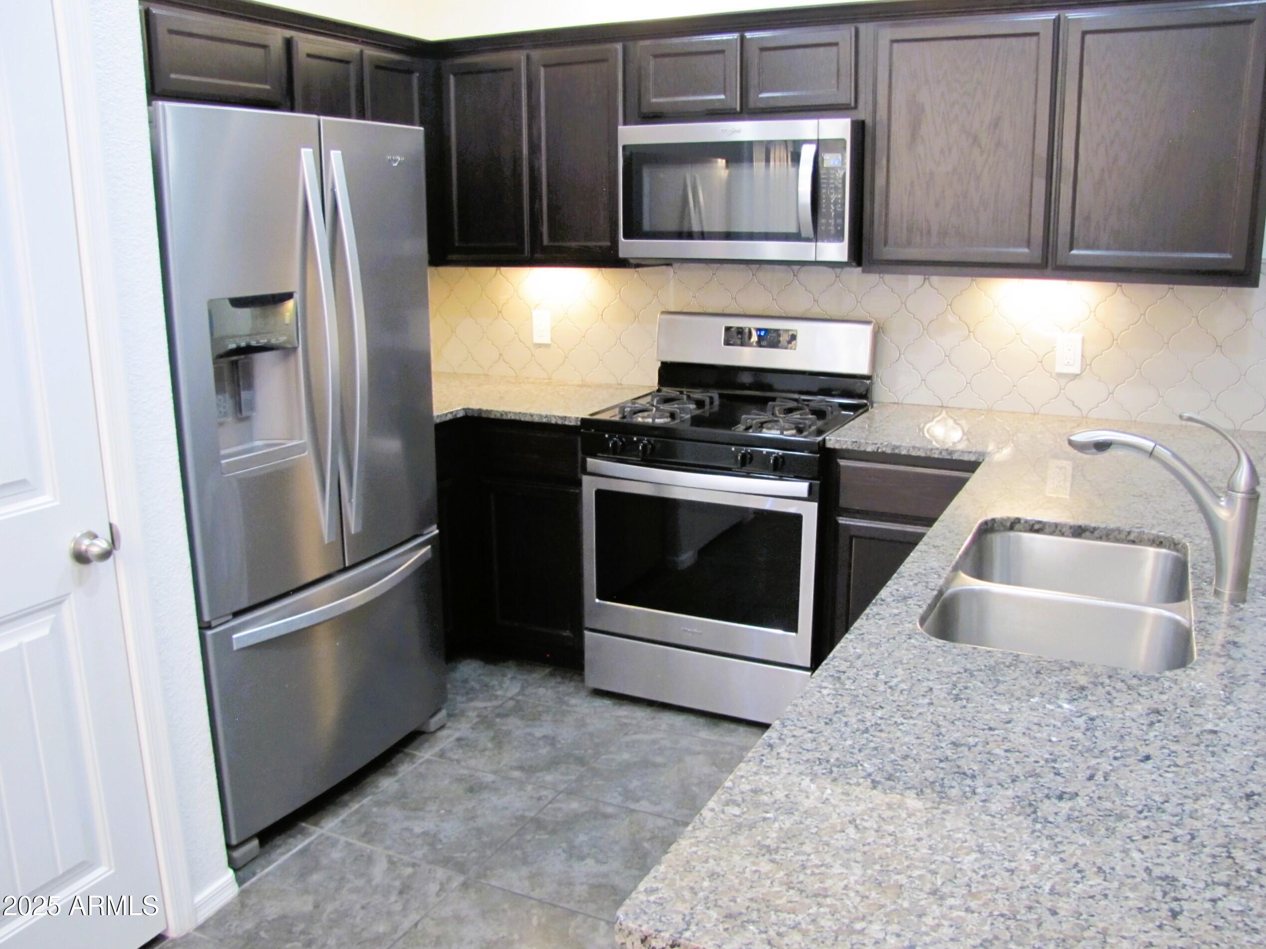 CHAPARRAL VILLAGE NORTH PHASE 6D - Residential Lease