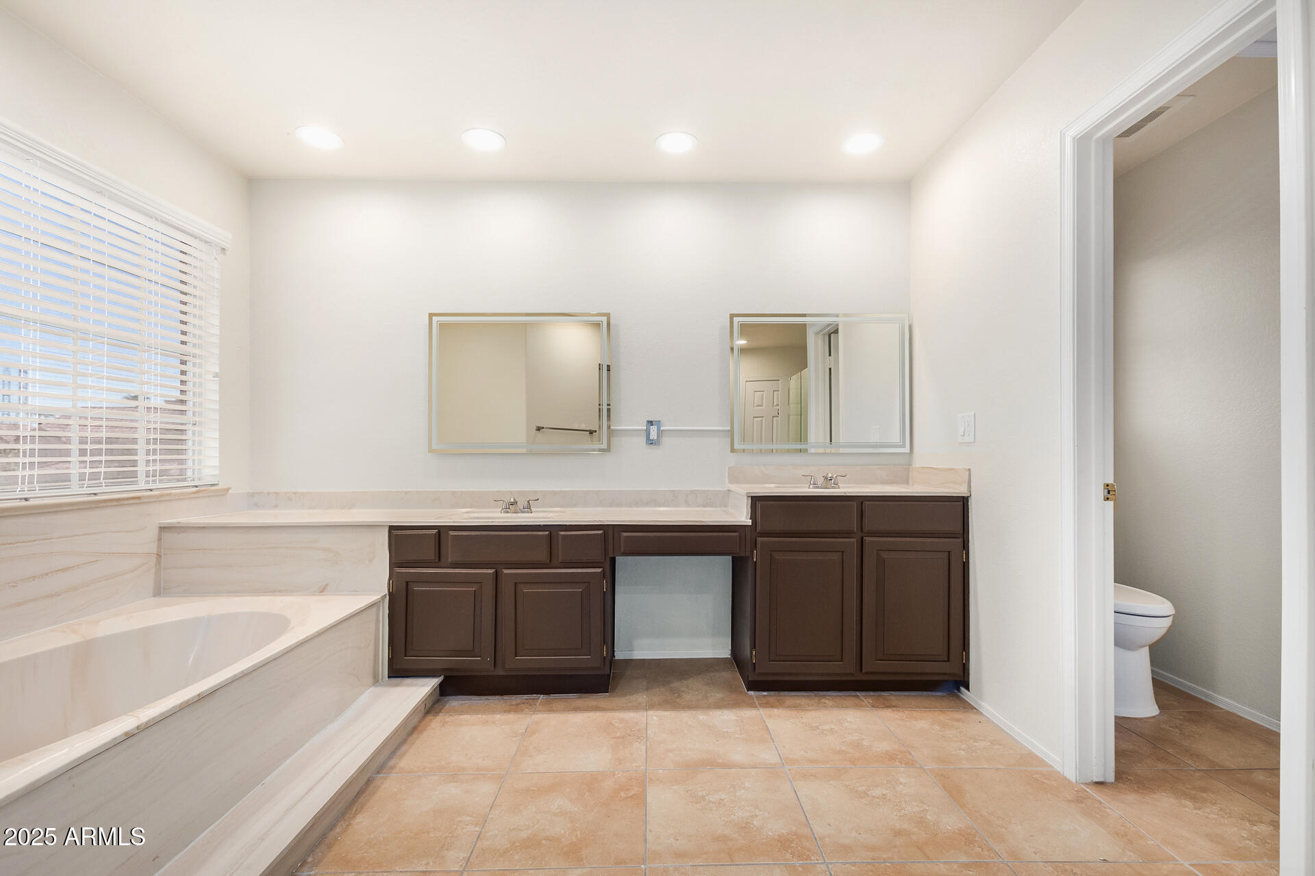 CASA NORTE - Residential Lease