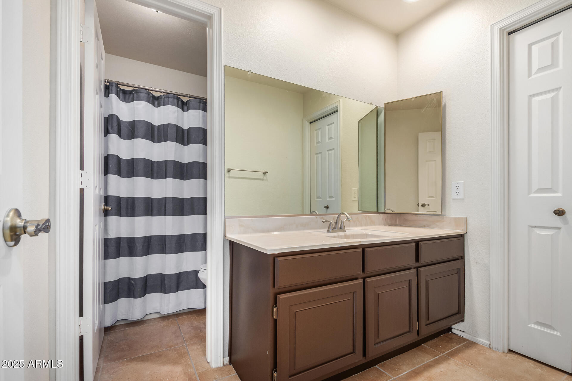 CASA NORTE - Residential Lease