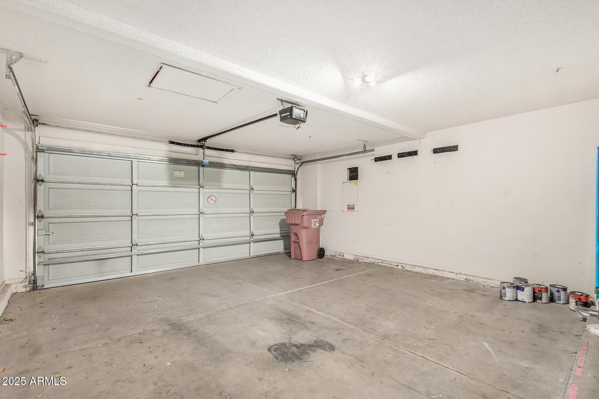 CASA NORTE - Residential Lease
