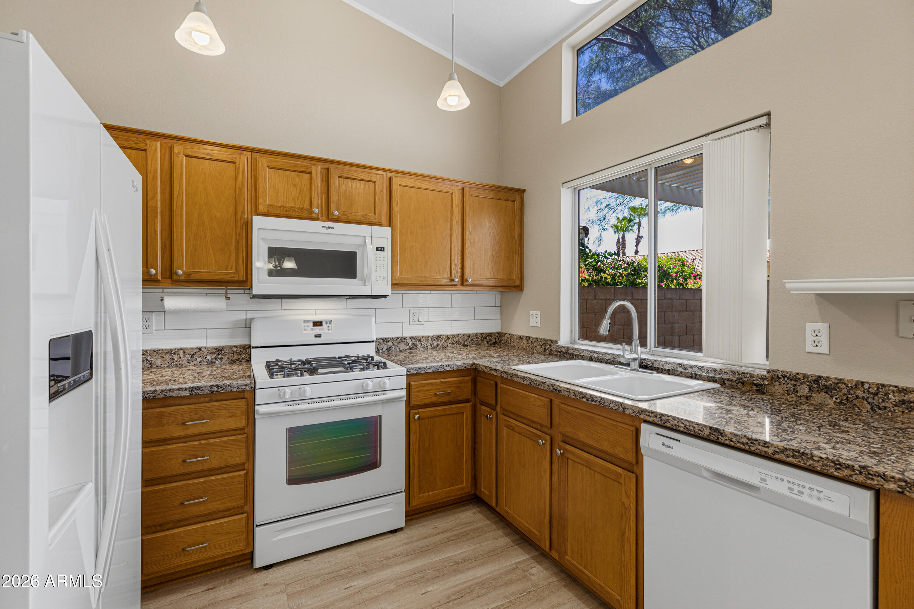 KAUFMAN BROAD AT DESERT CANYON - Residential