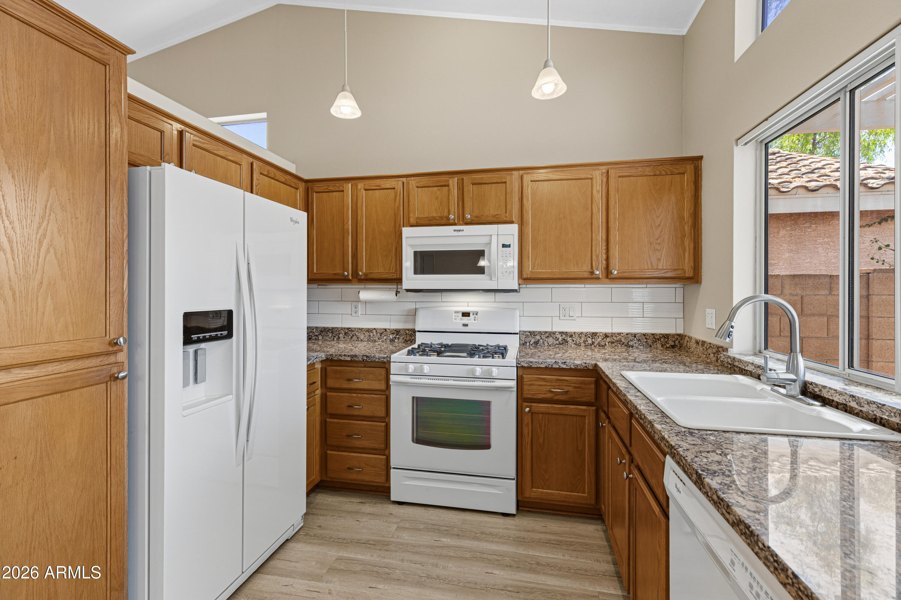 KAUFMAN BROAD AT DESERT CANYON - Residential