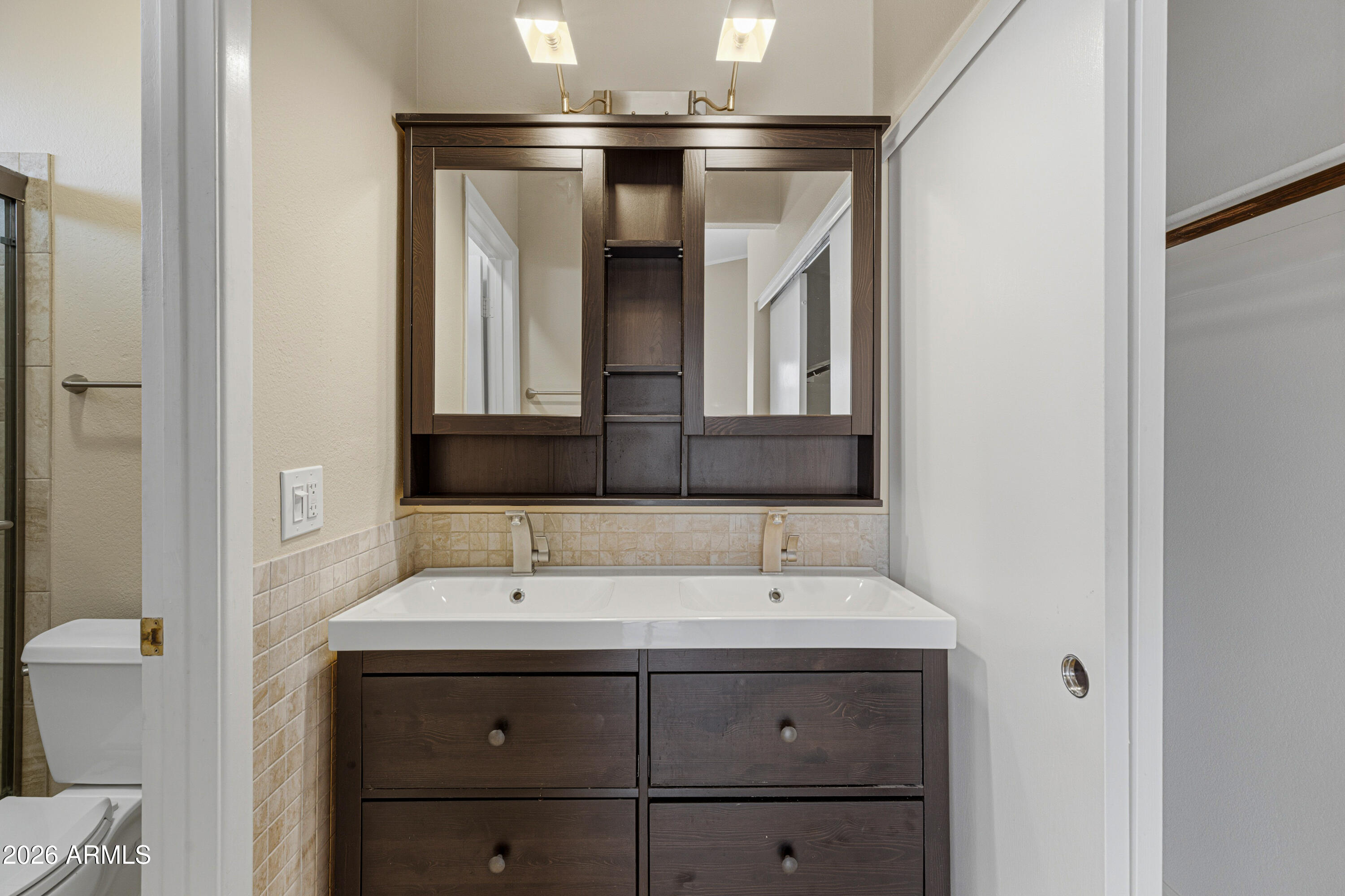 KAUFMAN BROAD AT DESERT CANYON - Residential
