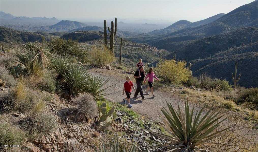 DESERT MOUNTAIN PHASE 3 UNIT 24 VILLAGE SUNSET CAN - Residential