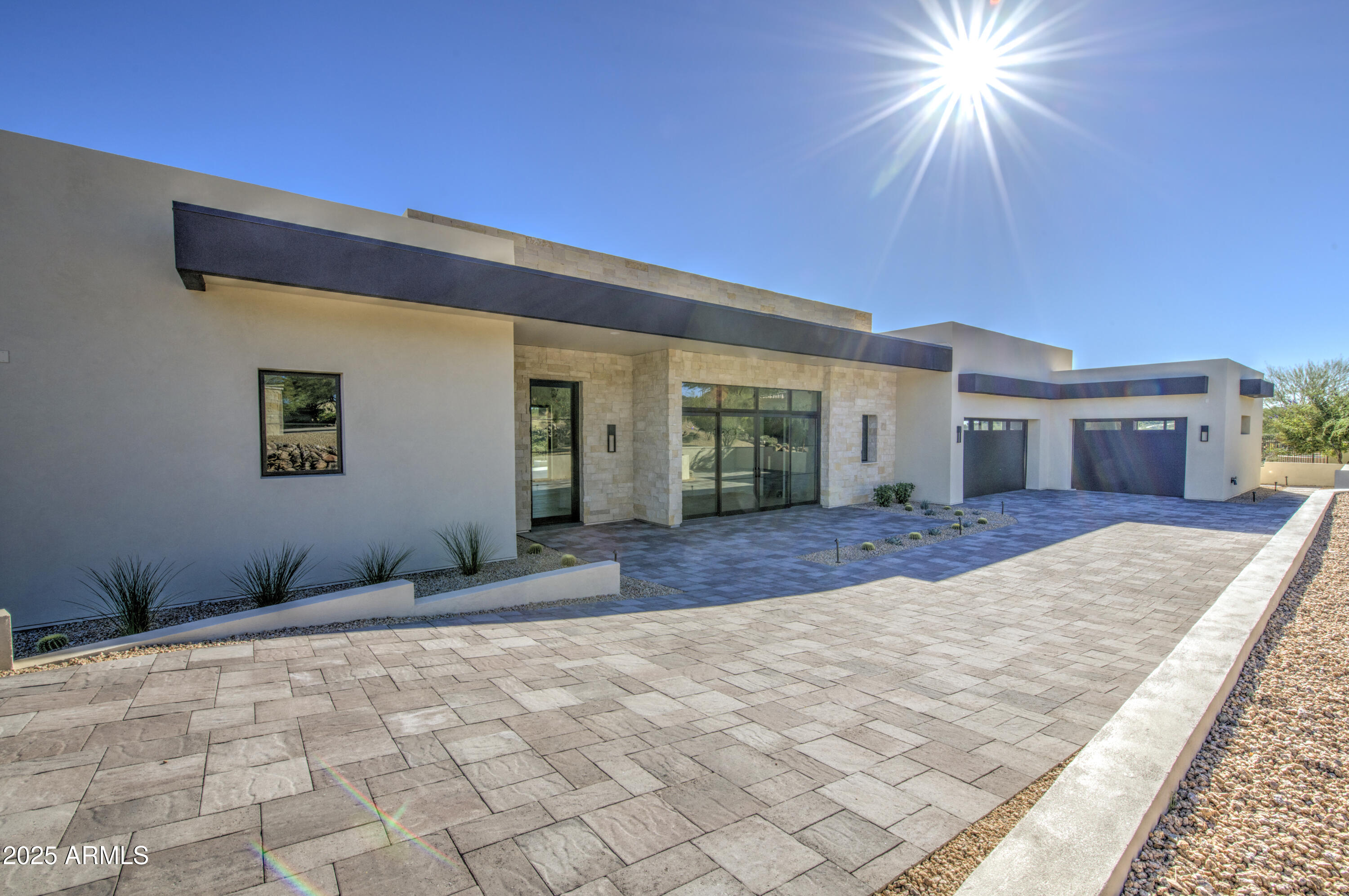 PALATIAL ESTATES - Residential