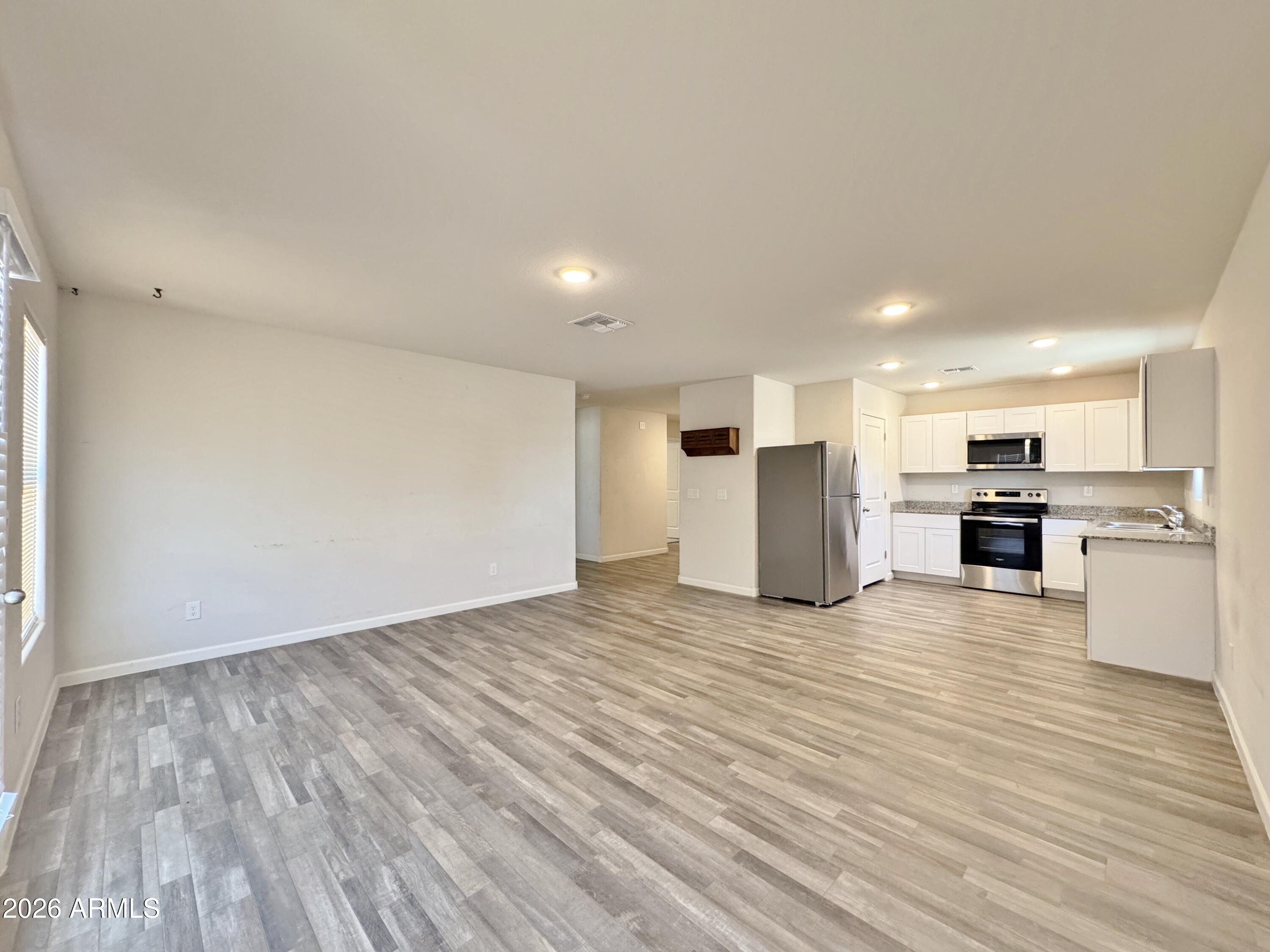 AMD ARIZONA CITY UNIT FIVE - Residential