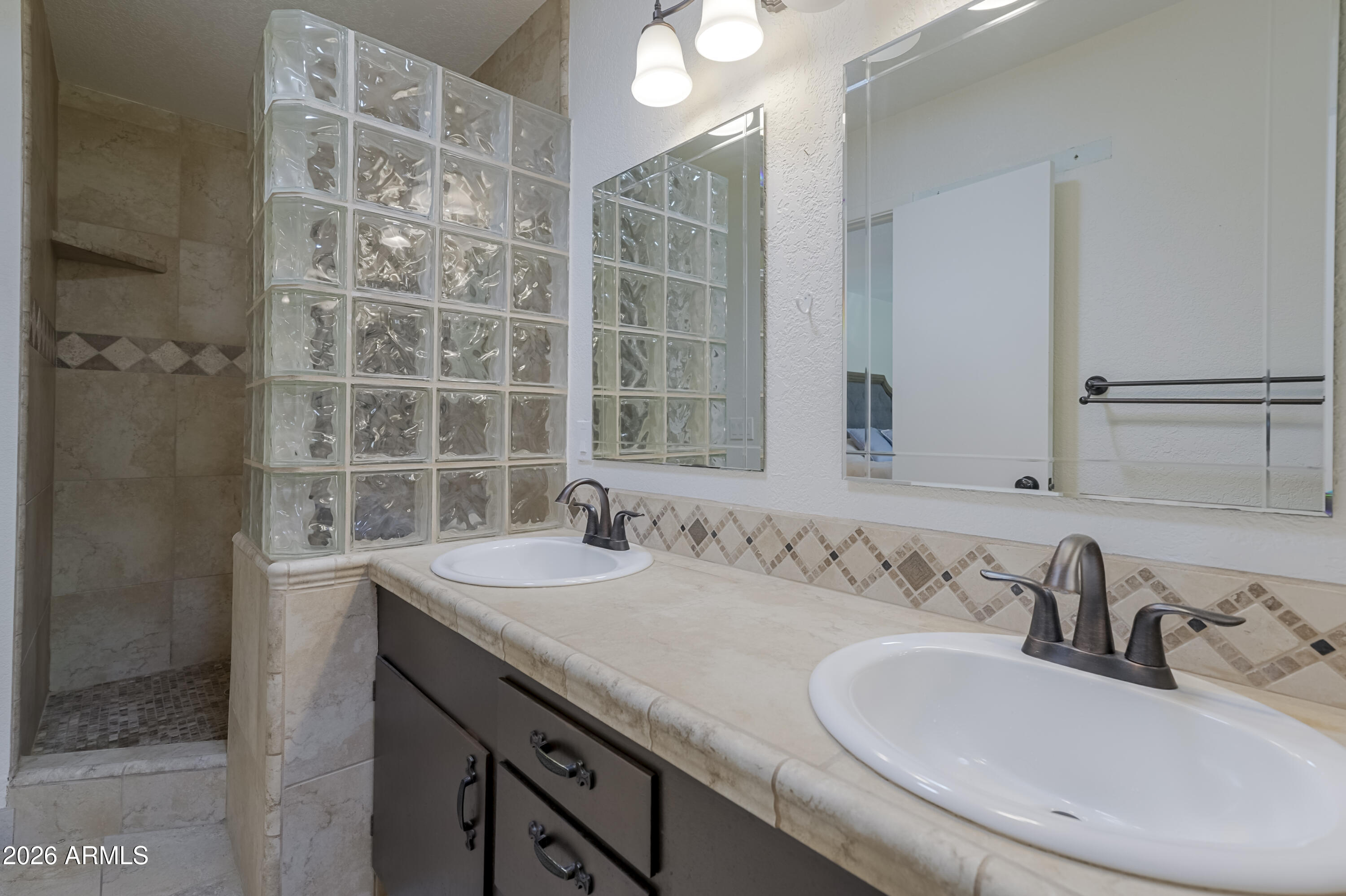 OAK CREEK ESTATES - Residential