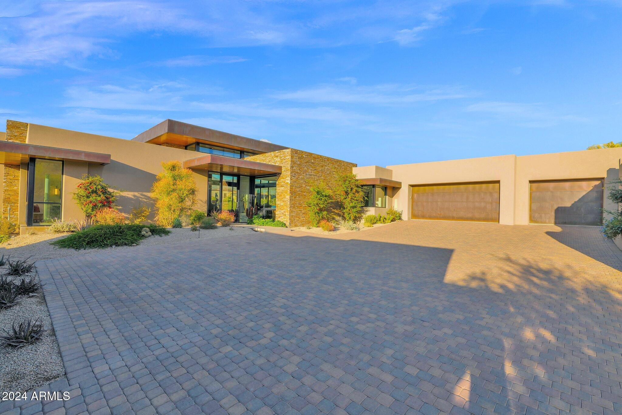 DESERT MOUNTAIN - Residential