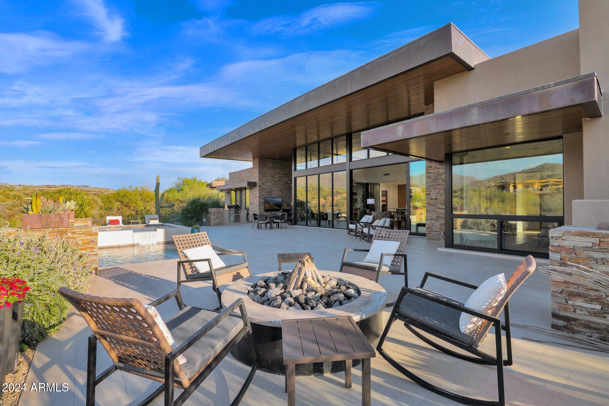 DESERT MOUNTAIN - Residential