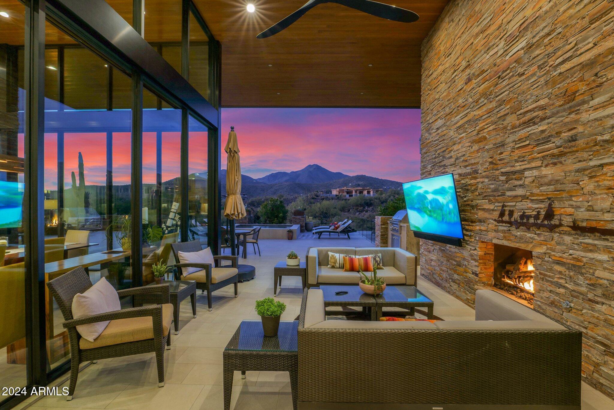 DESERT MOUNTAIN - Residential