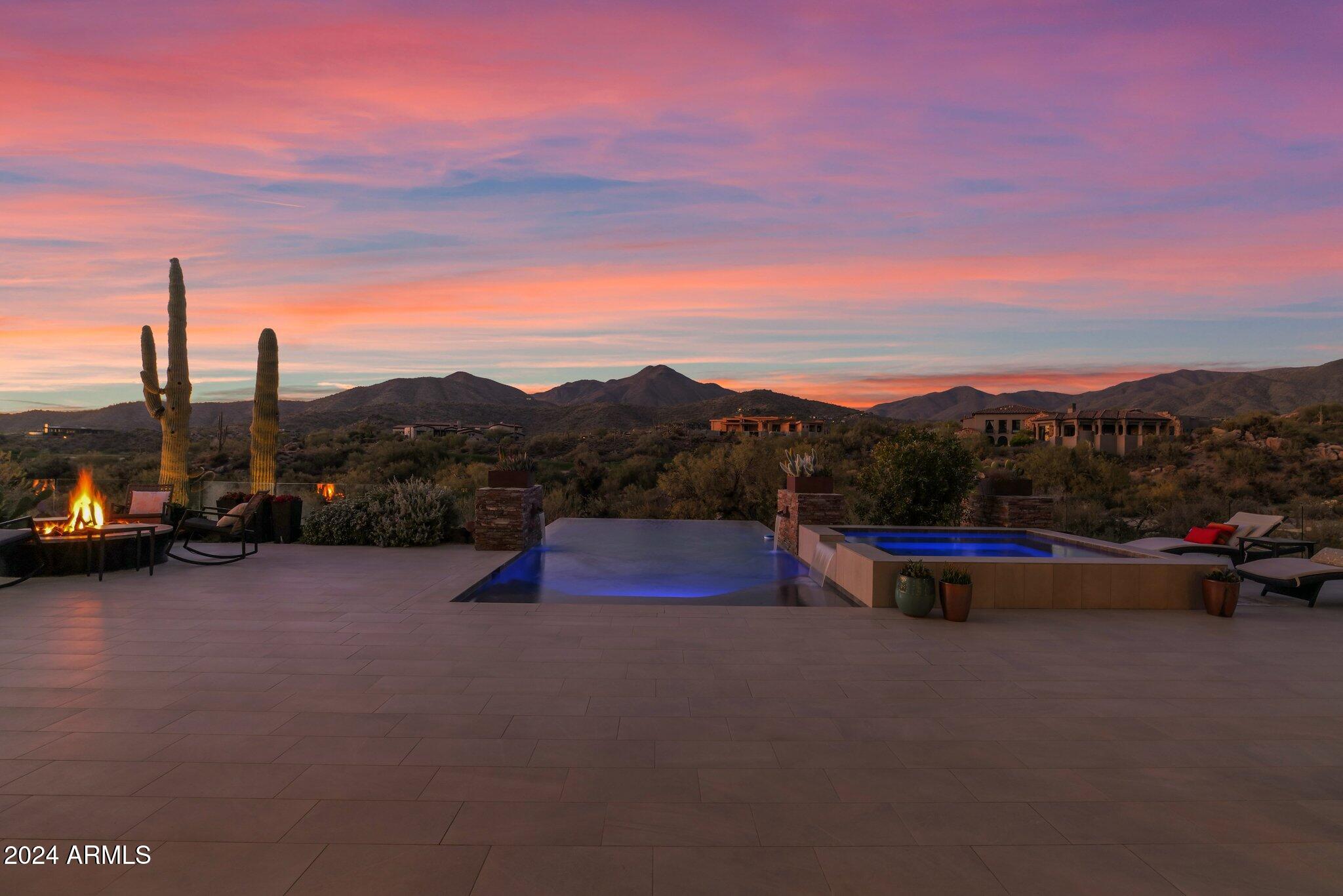 DESERT MOUNTAIN - Residential