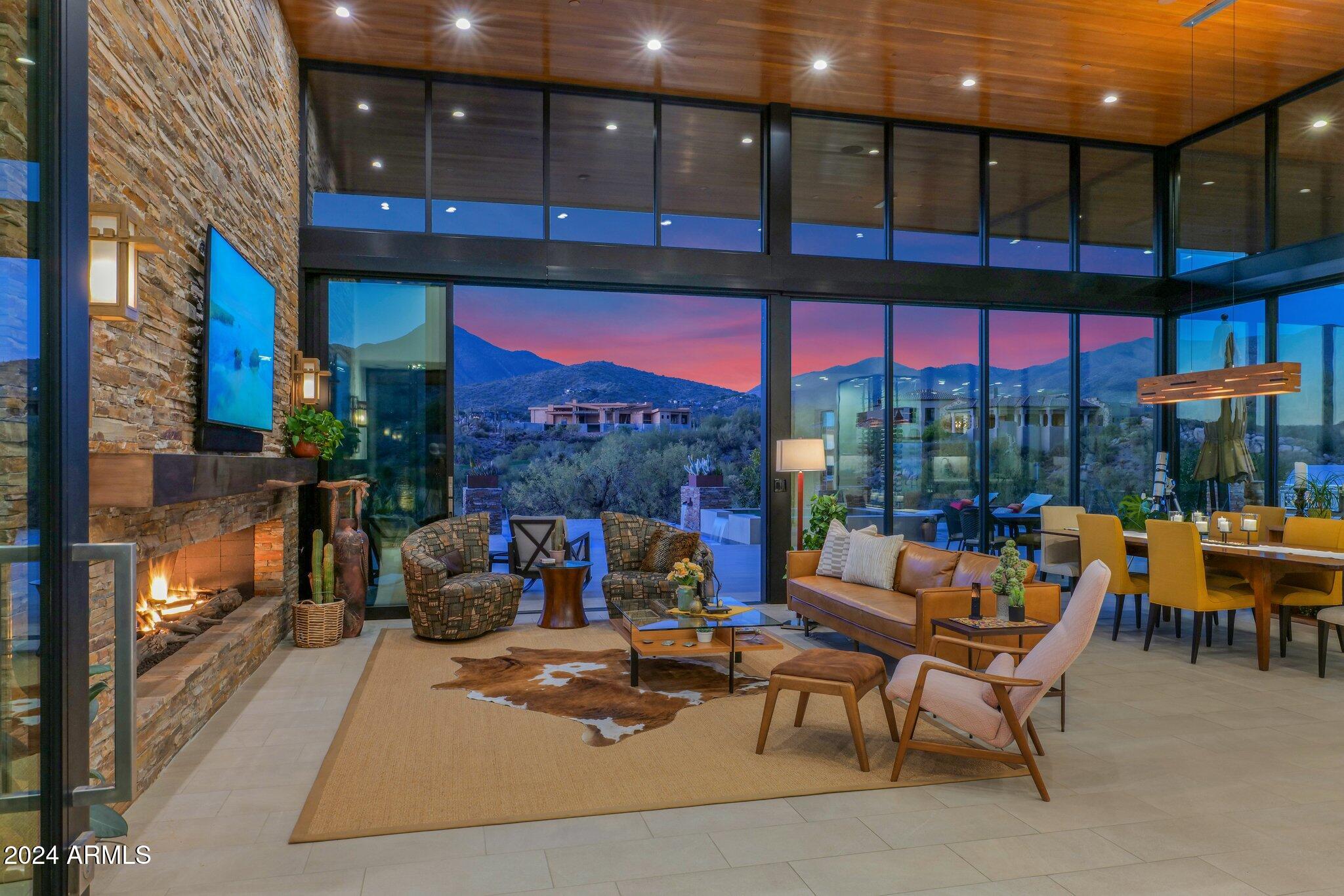 DESERT MOUNTAIN - Residential