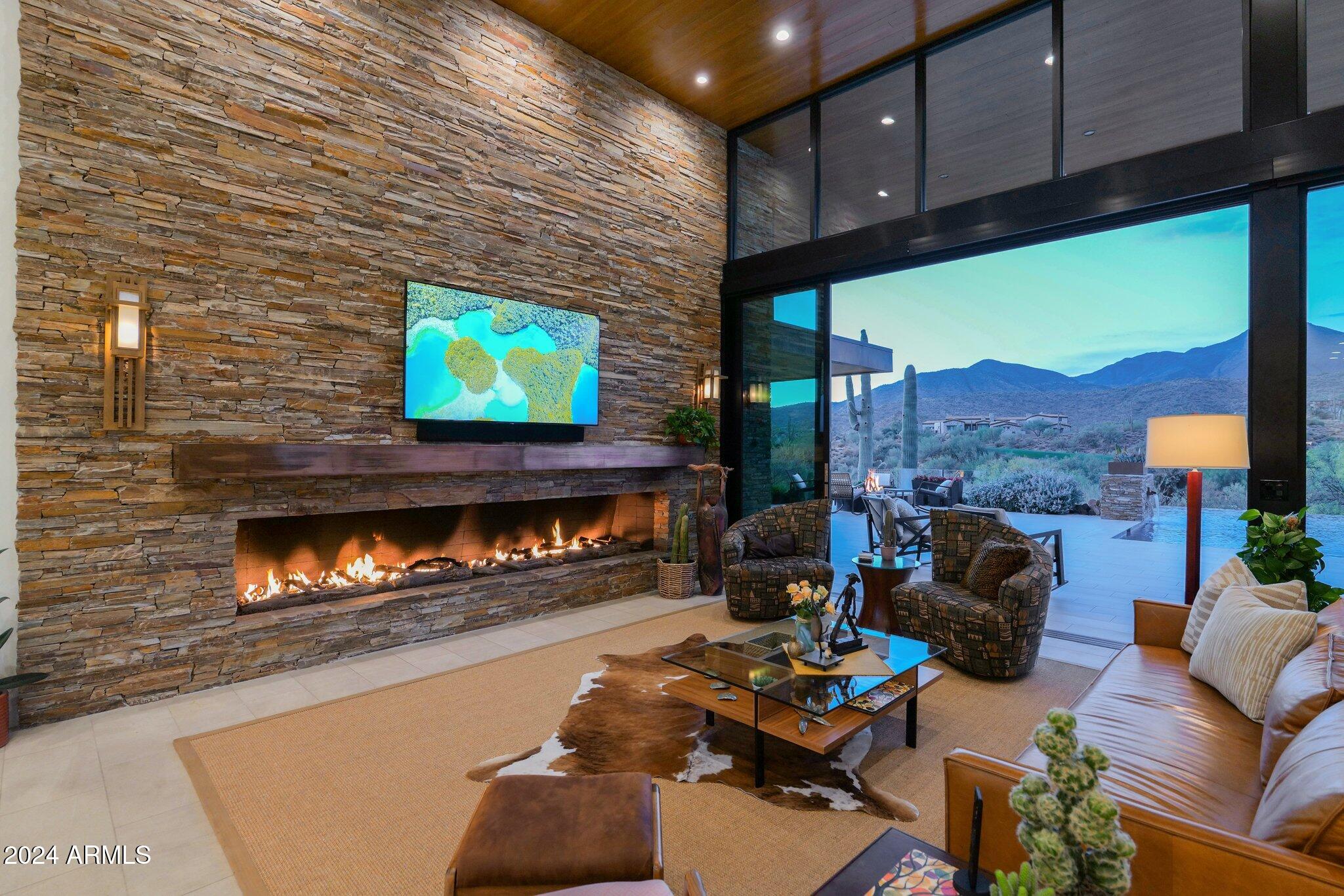 DESERT MOUNTAIN - Residential