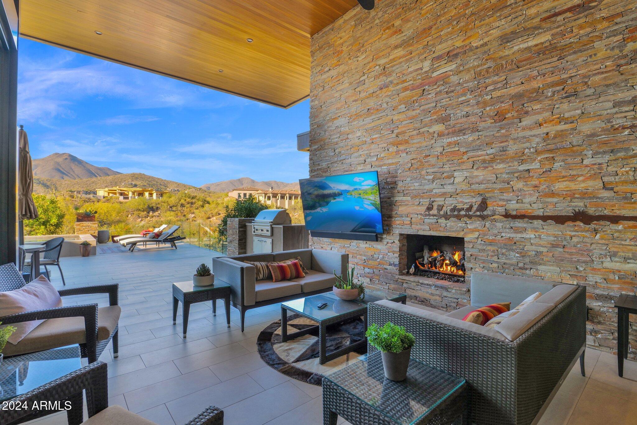 DESERT MOUNTAIN - Residential