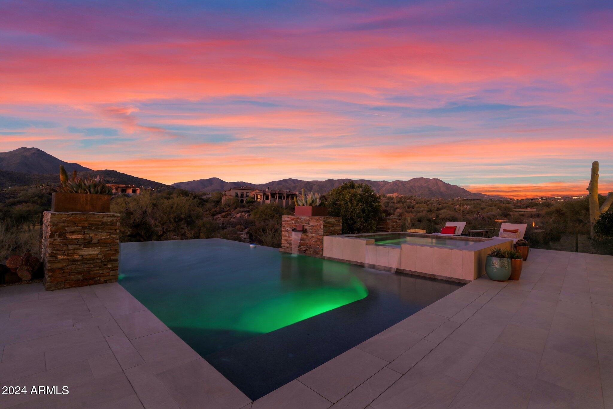 DESERT MOUNTAIN - Residential