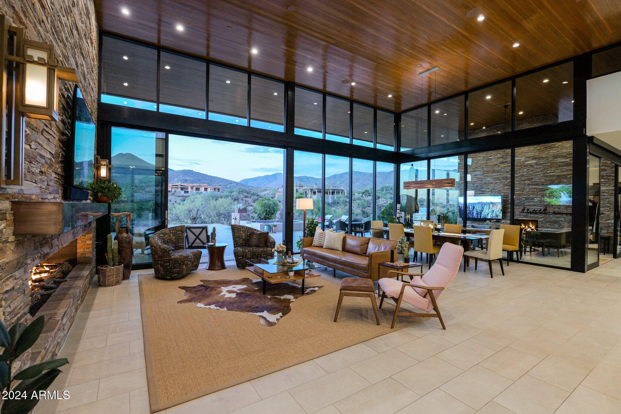 DESERT MOUNTAIN - Residential