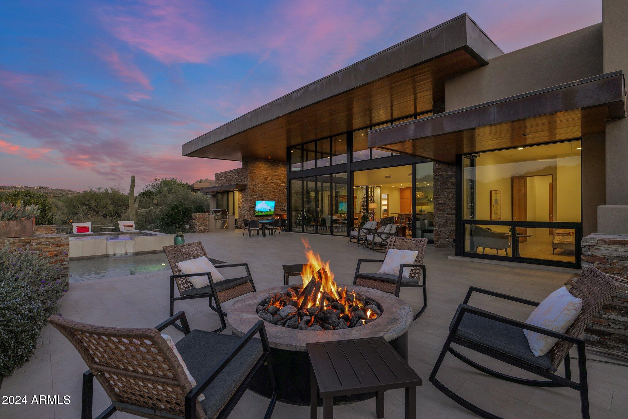 DESERT MOUNTAIN - Residential