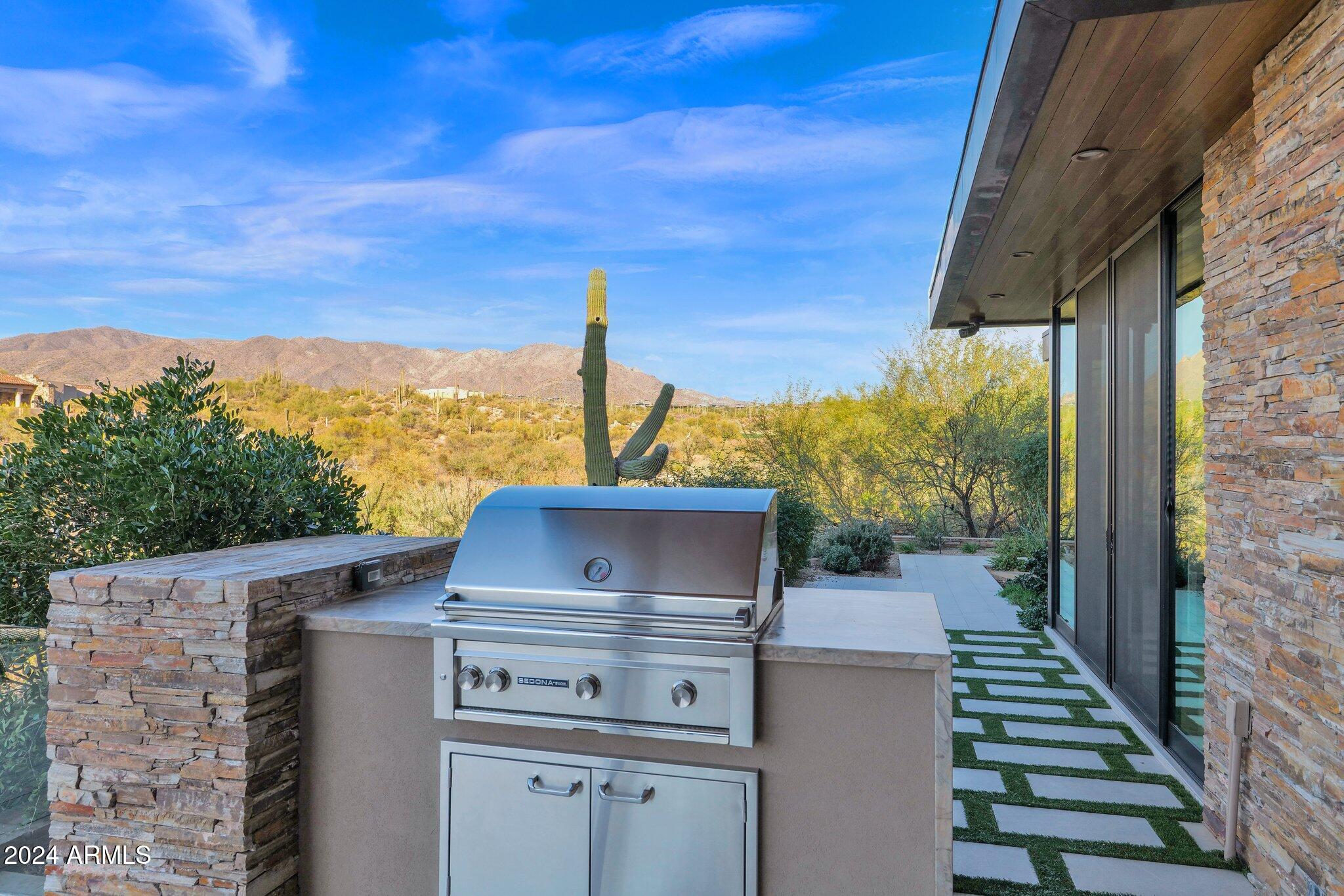 DESERT MOUNTAIN - Residential