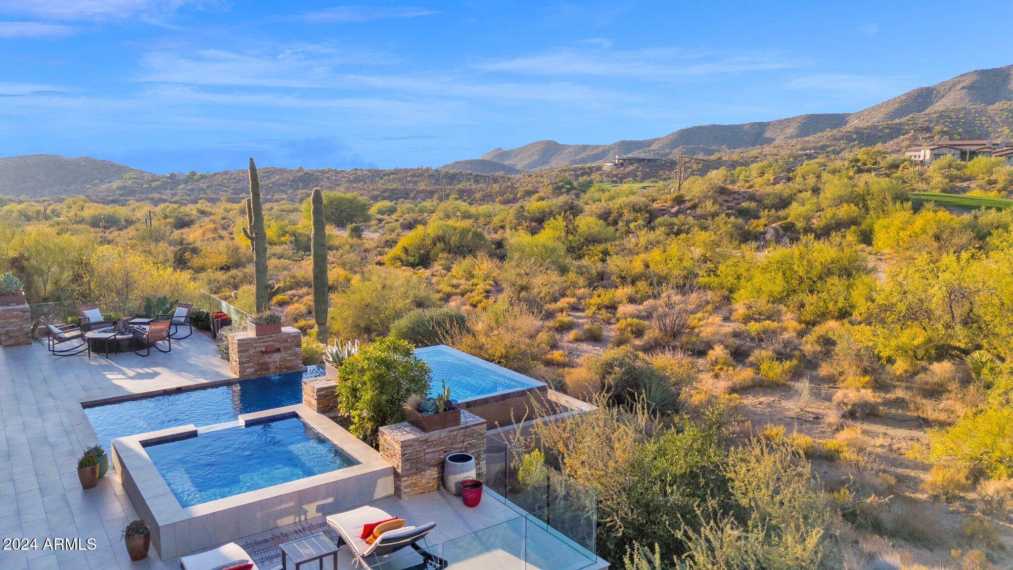 DESERT MOUNTAIN - Residential