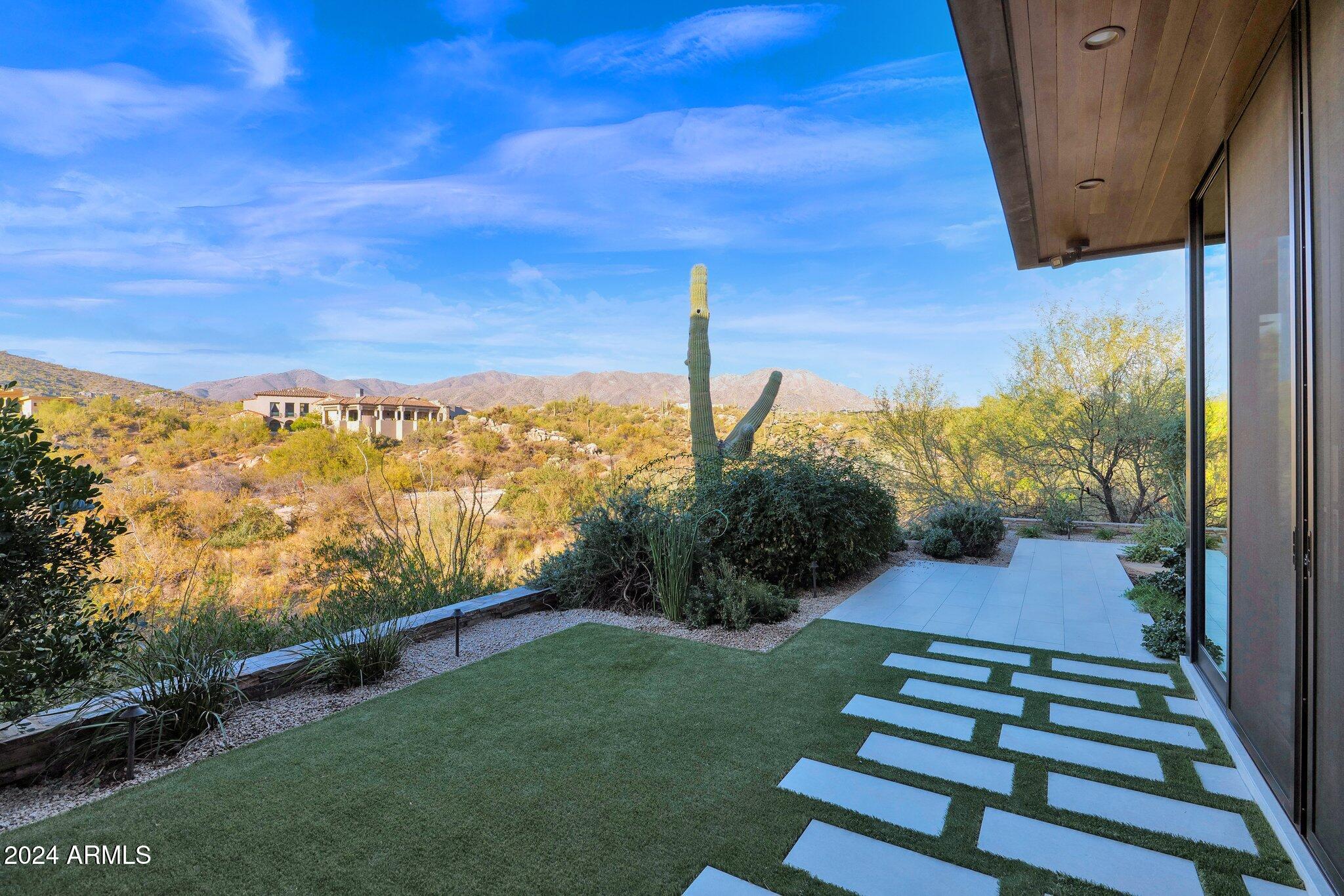 DESERT MOUNTAIN - Residential