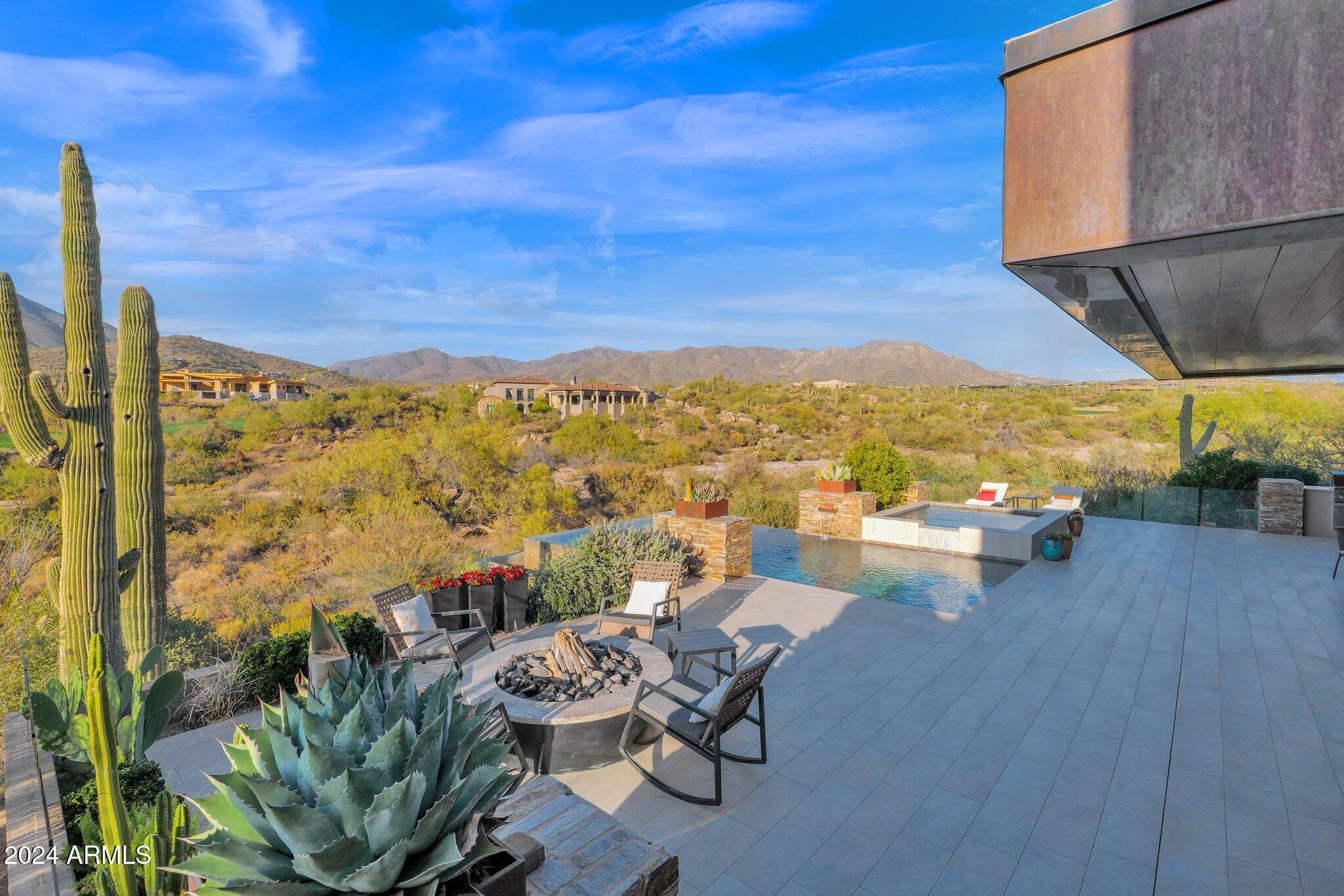 DESERT MOUNTAIN - Residential
