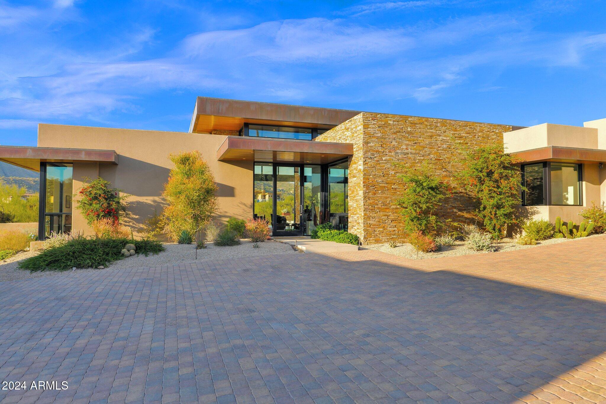 DESERT MOUNTAIN - Residential