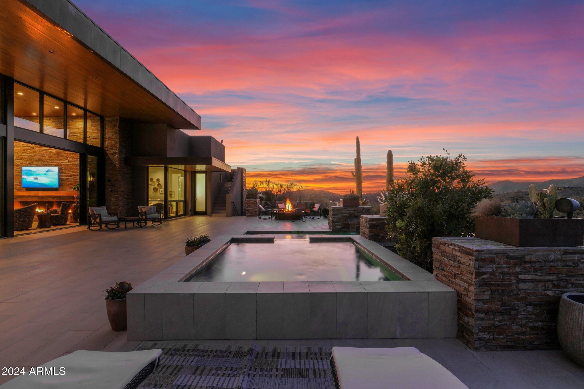 DESERT MOUNTAIN - Residential