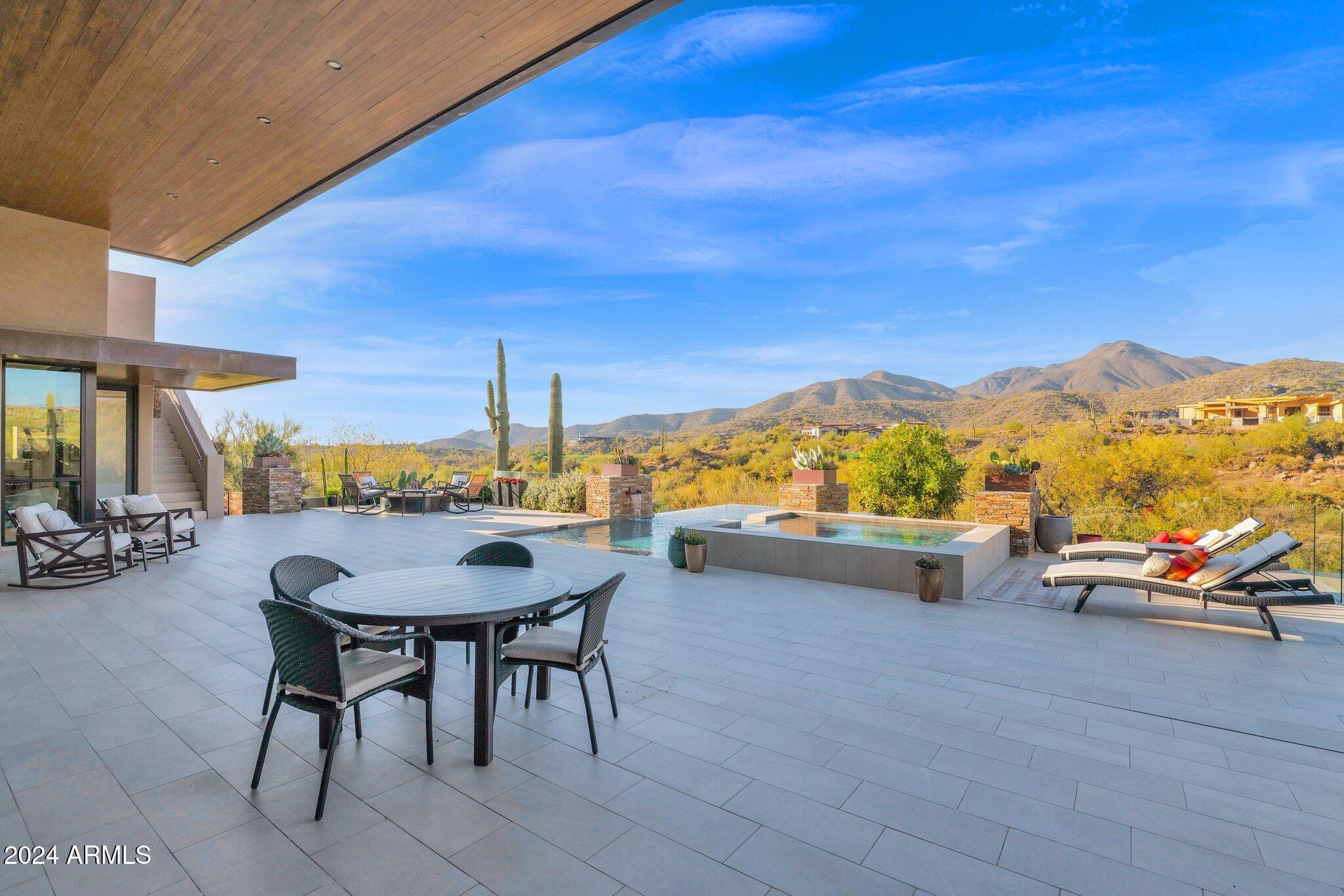 DESERT MOUNTAIN - Residential