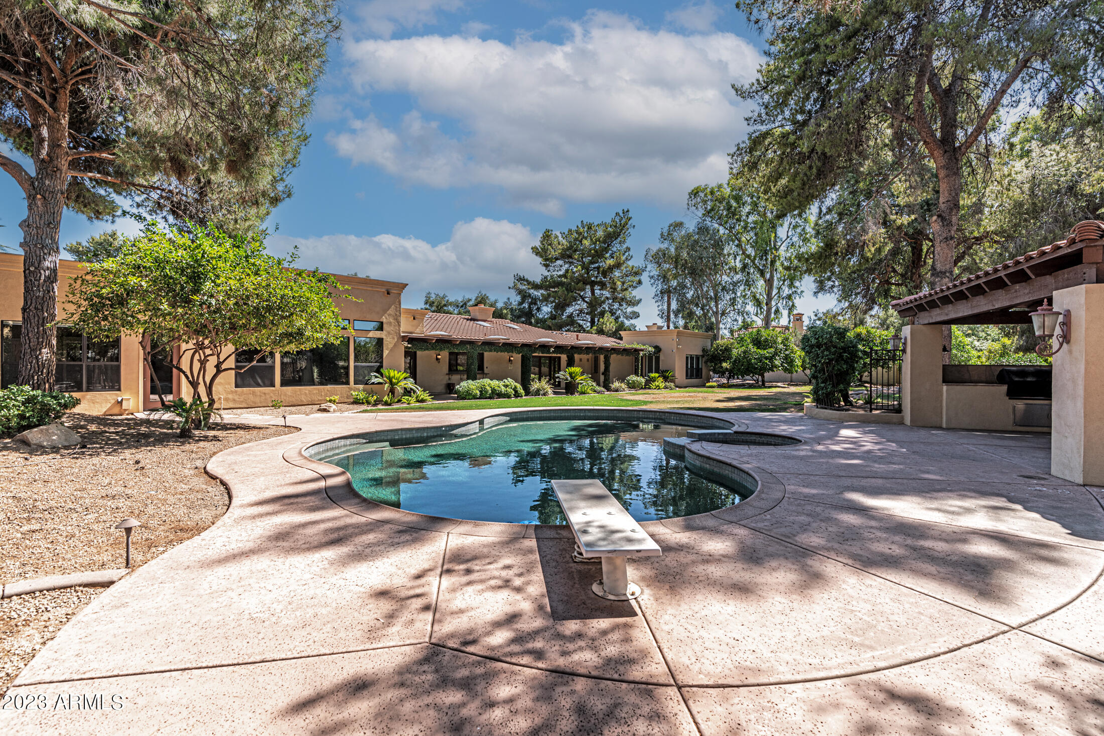 Equestrian Manor - Residential