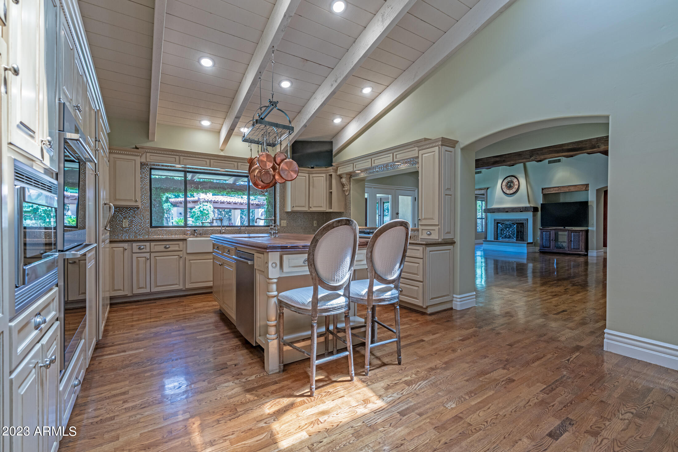 Equestrian Manor - Residential
