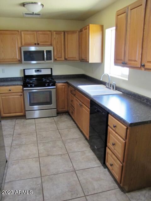 VALLEY VISTA ESTATES - Residential Lease