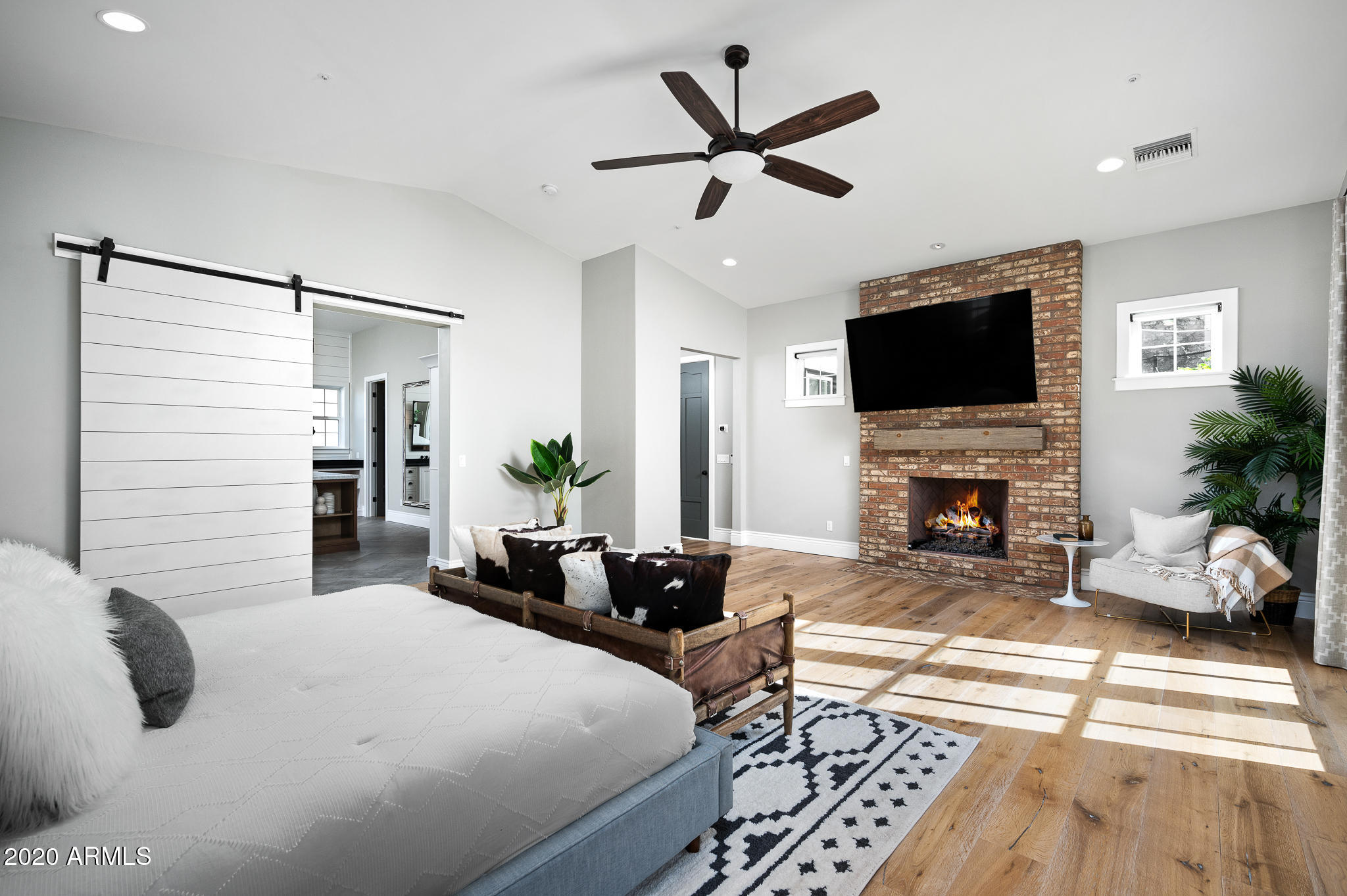 FAIRLANE - Residential