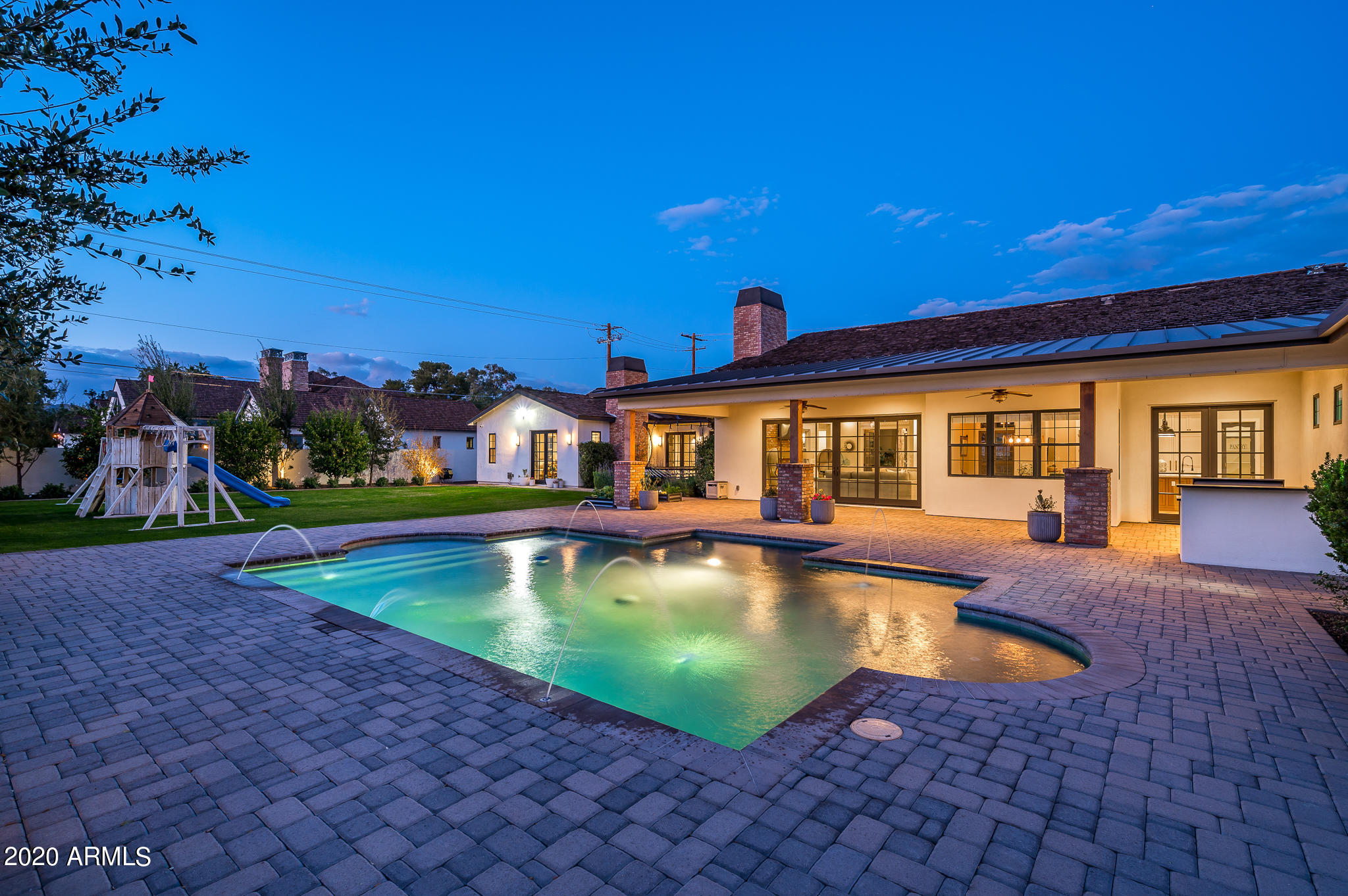 FAIRLANE - Residential
