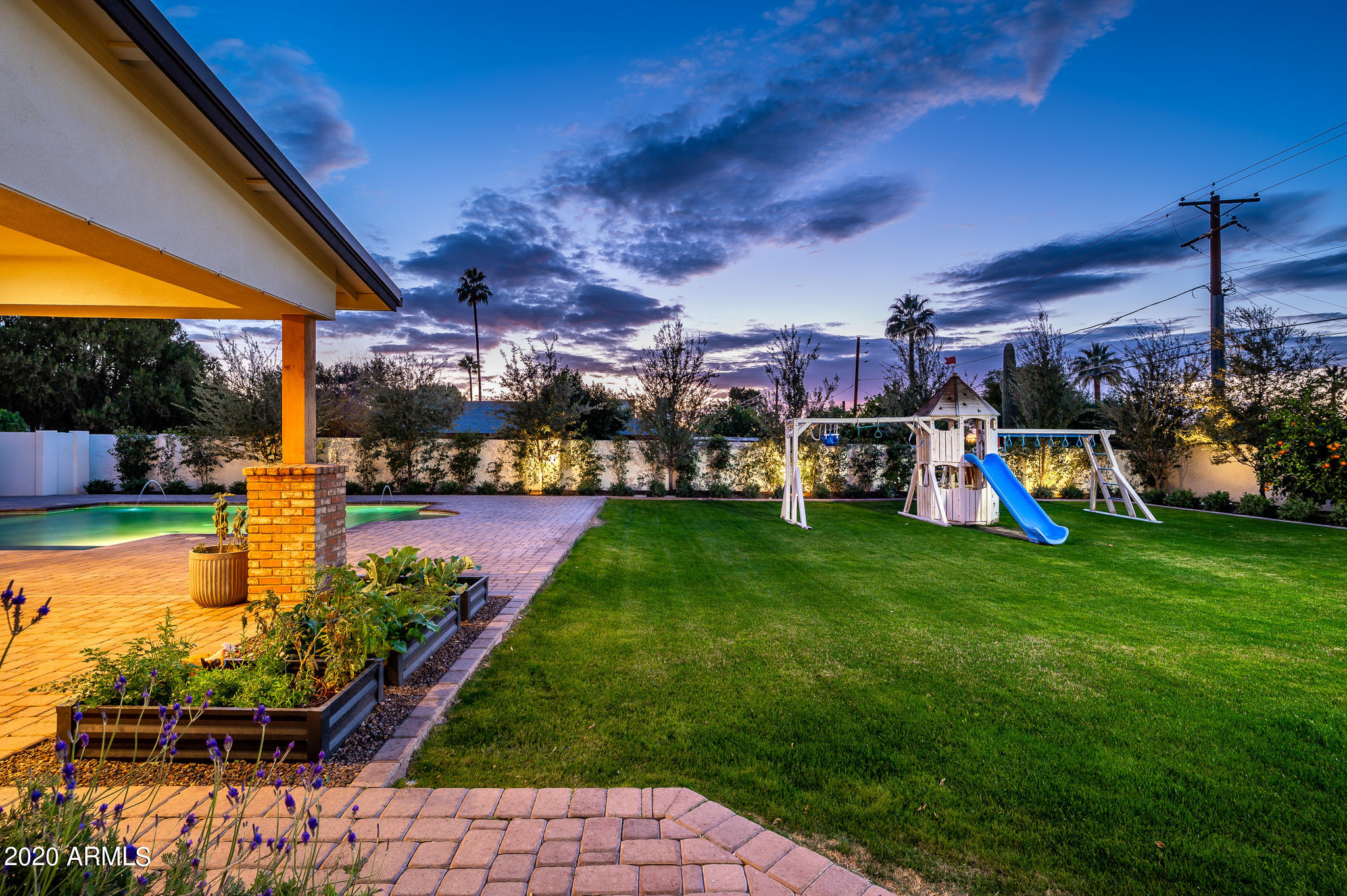 FAIRLANE - Residential