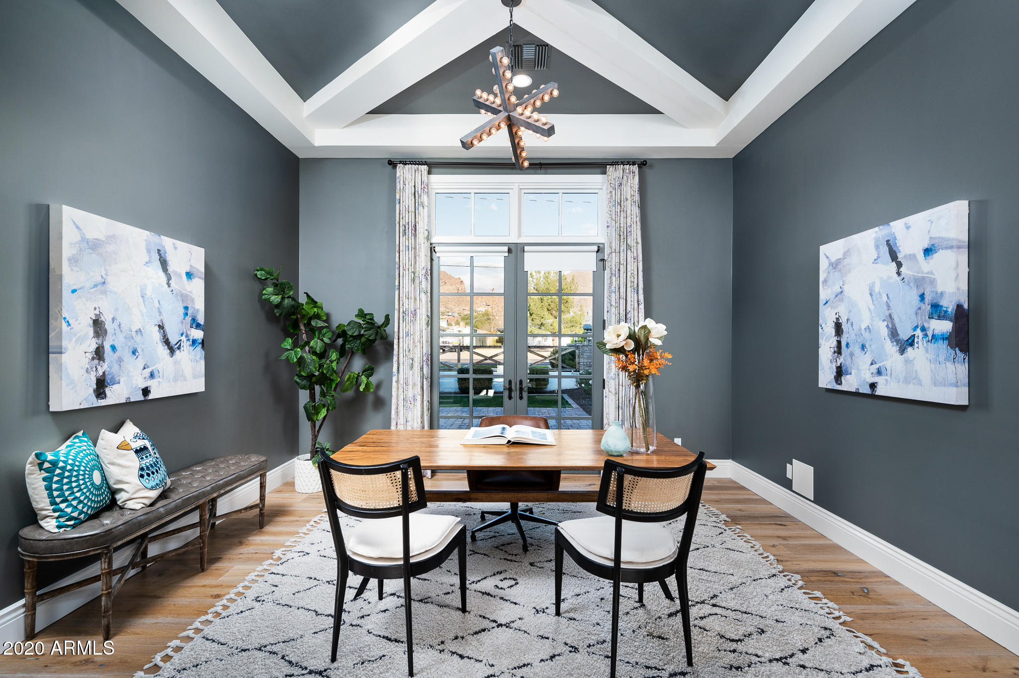 FAIRLANE - Residential