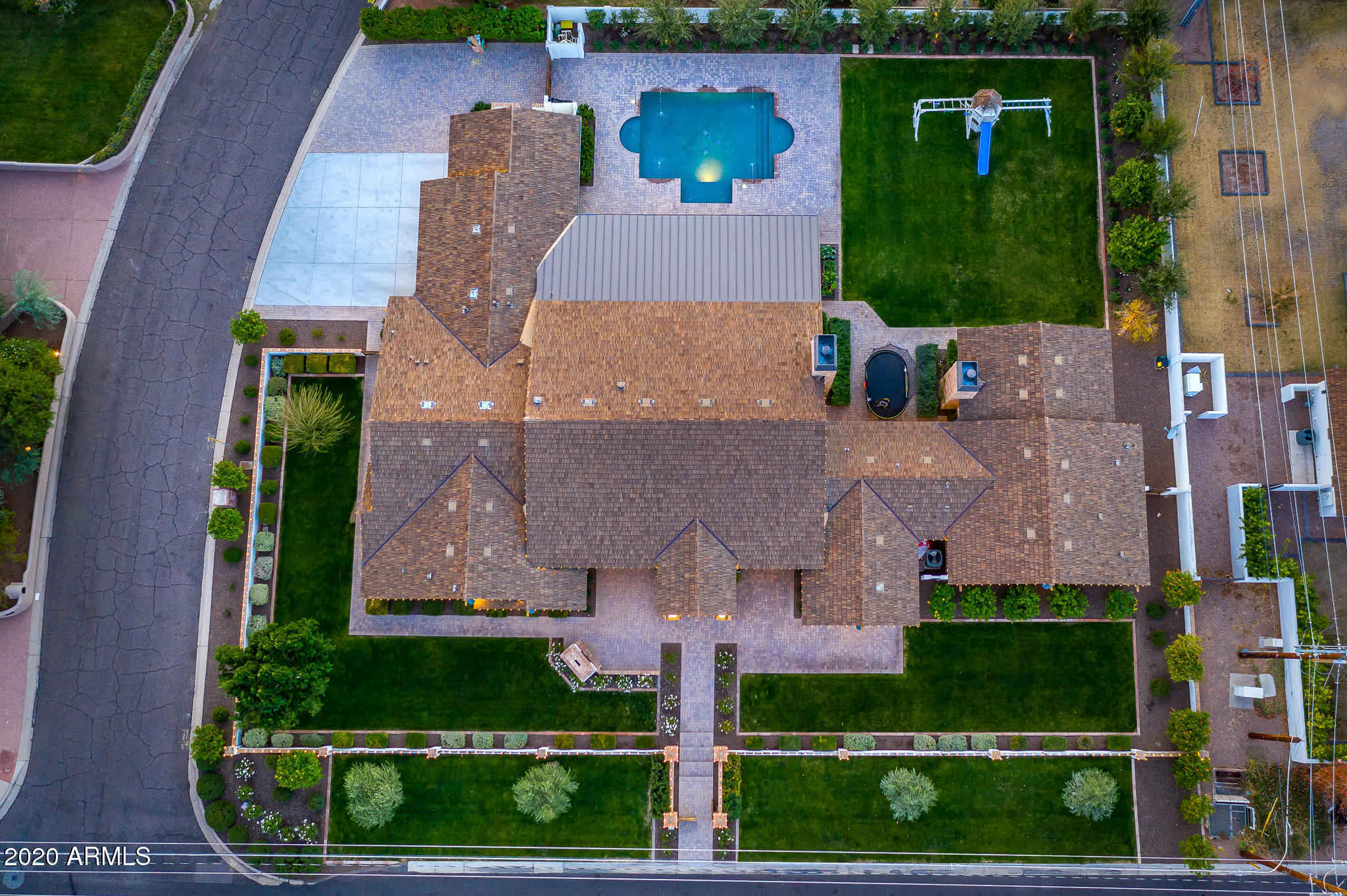 FAIRLANE - Residential