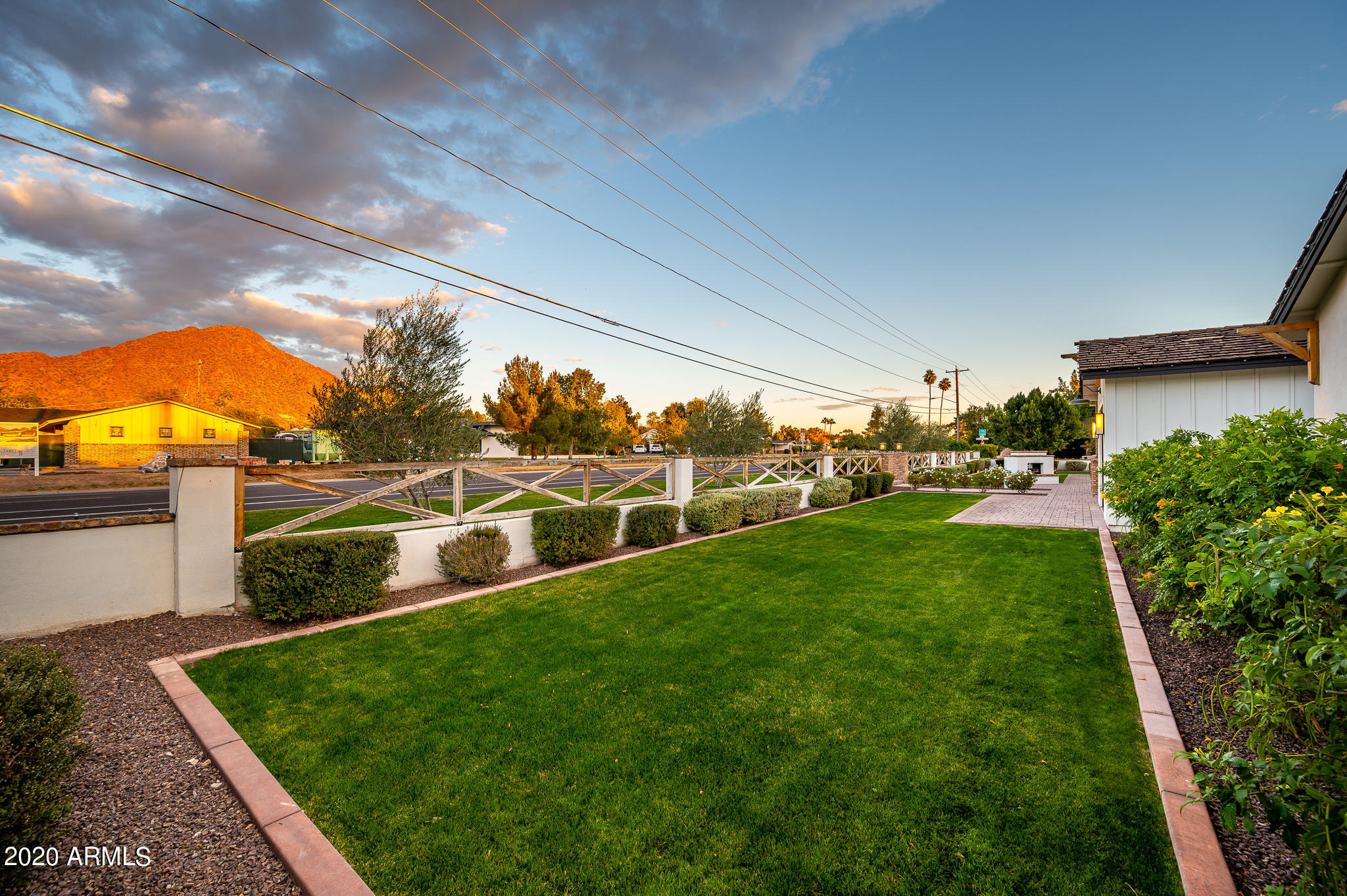 FAIRLANE - Residential