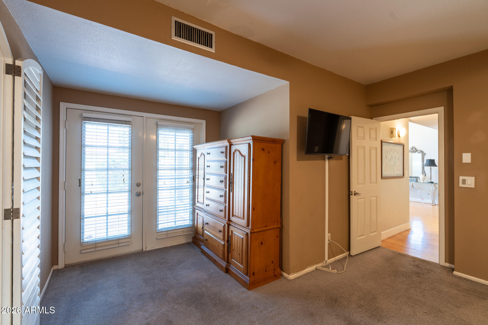 ALTA MIRADA TOWNHOMES - Residential